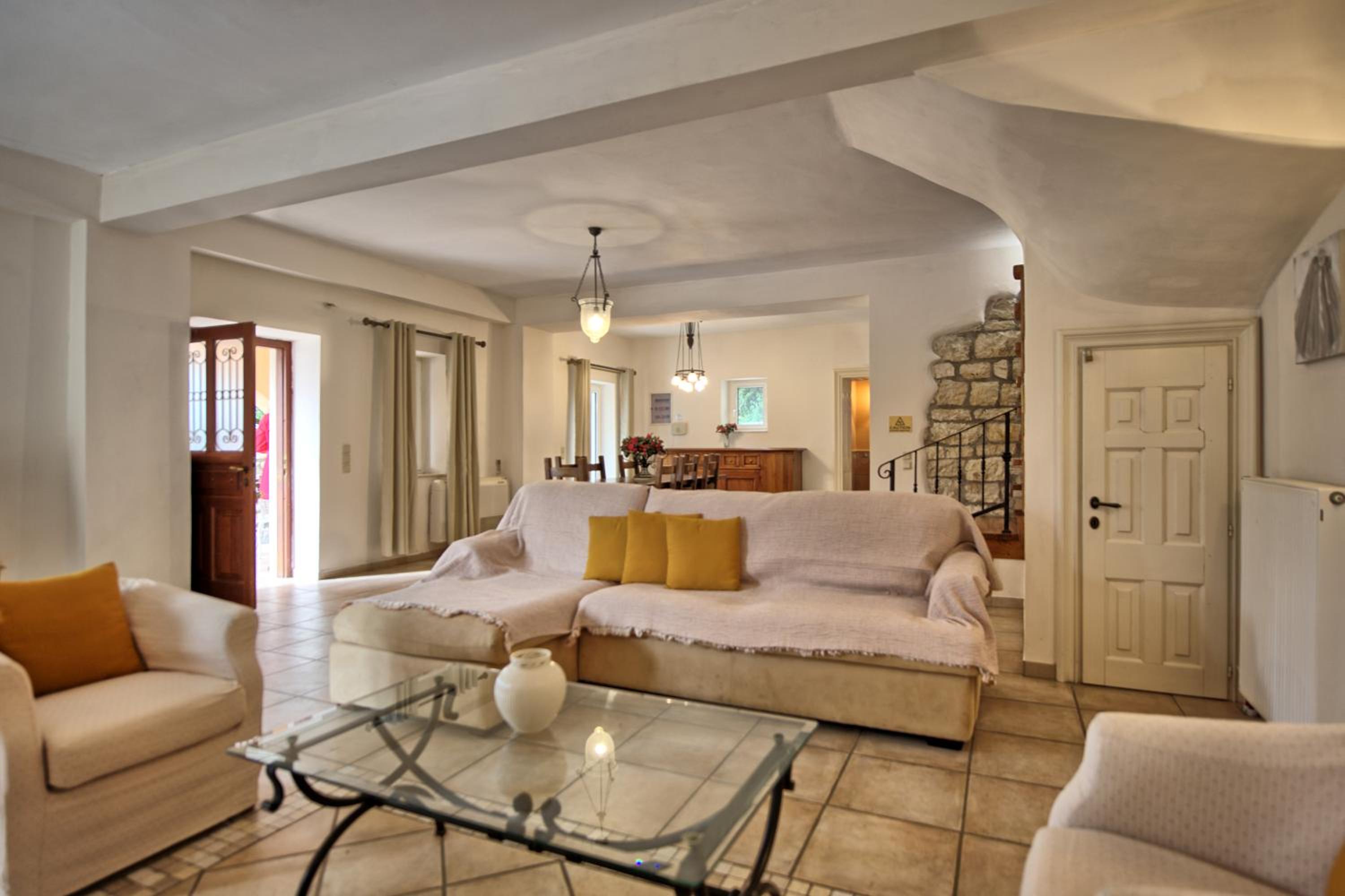 Villa Moyria by PosarelliVillas