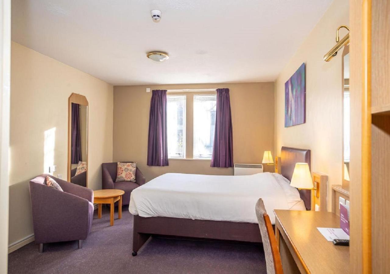 Middleton Inn, Manchester — Manchester