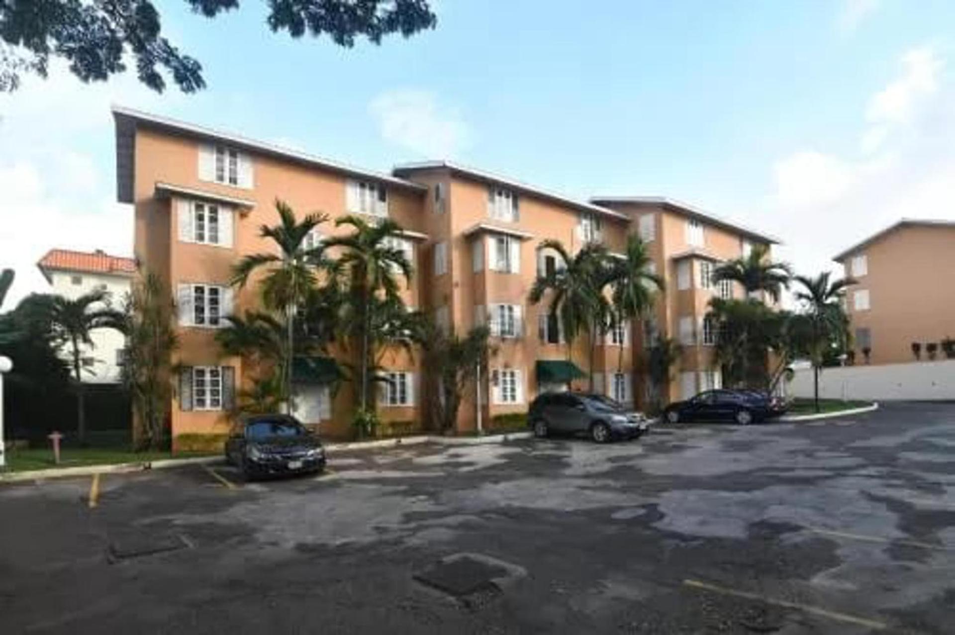 Captivating 1-Bed Ravinia Apartment in Kingston view 2
