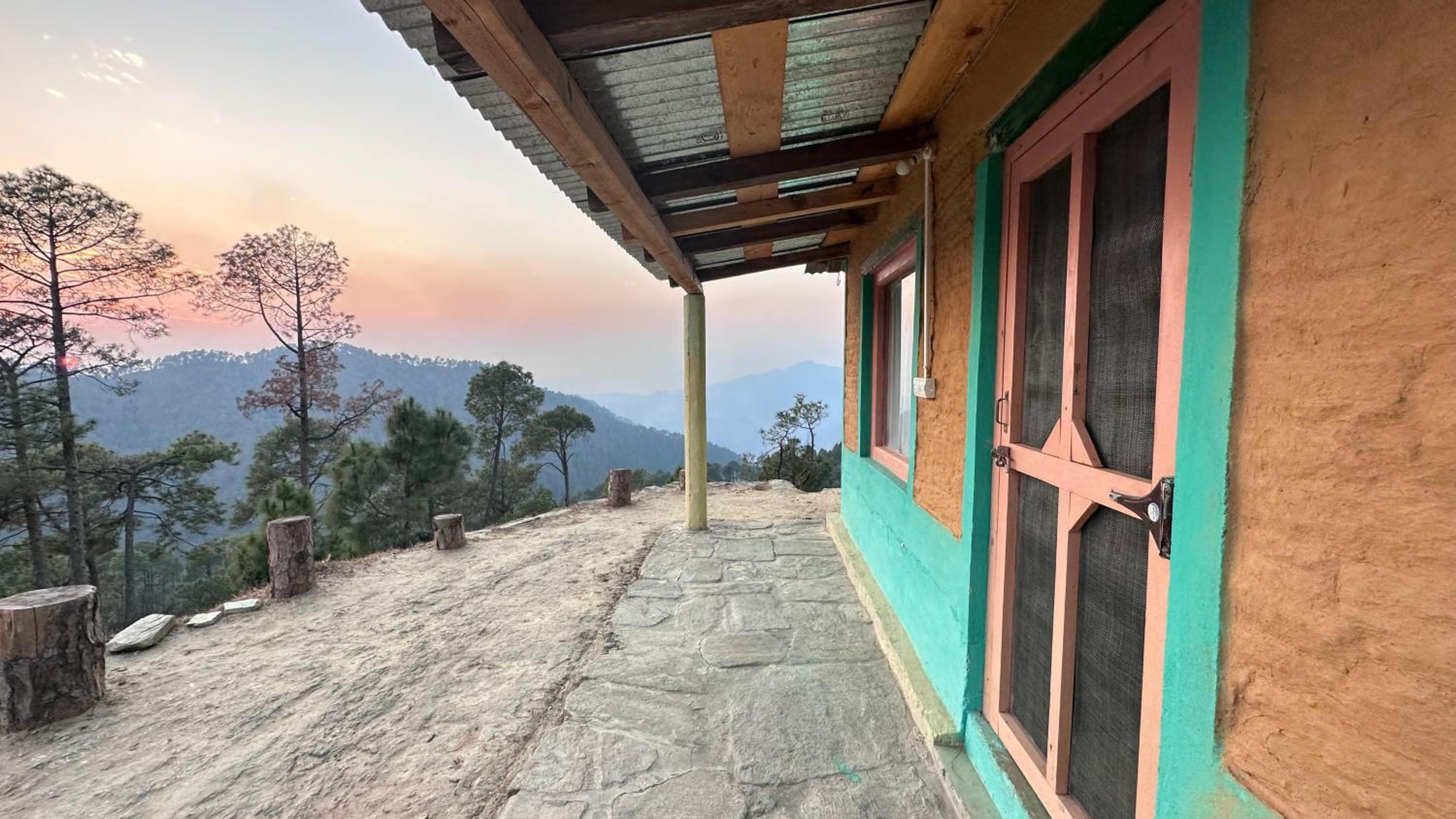 Joshi Cottage Binsar