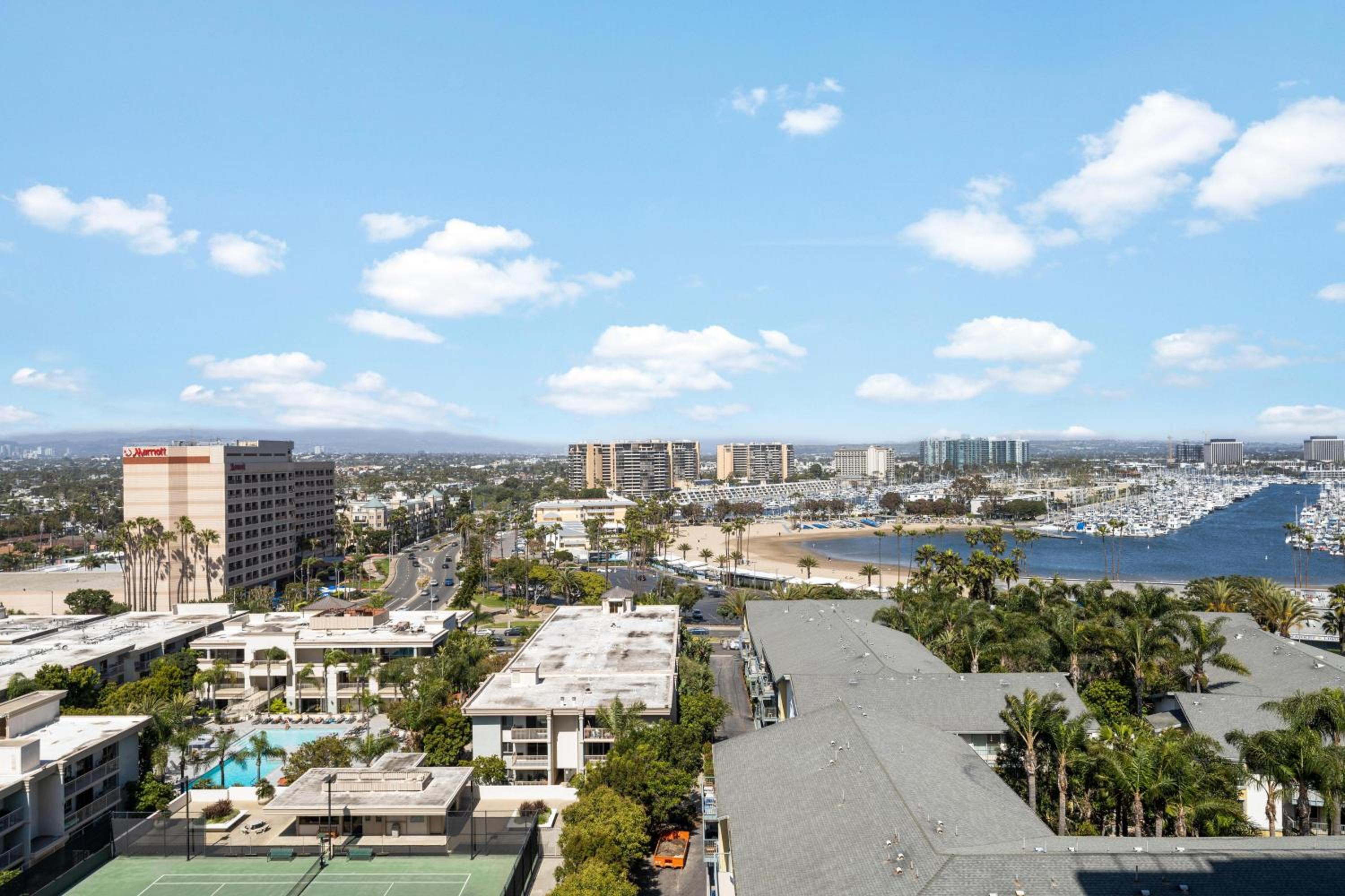 Garnet Glow Full Ocean and Venice Beach view 3BR