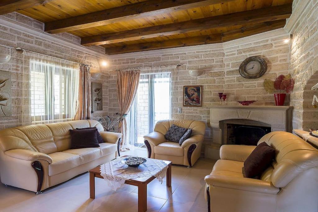 Creteholidayhome cozy villa