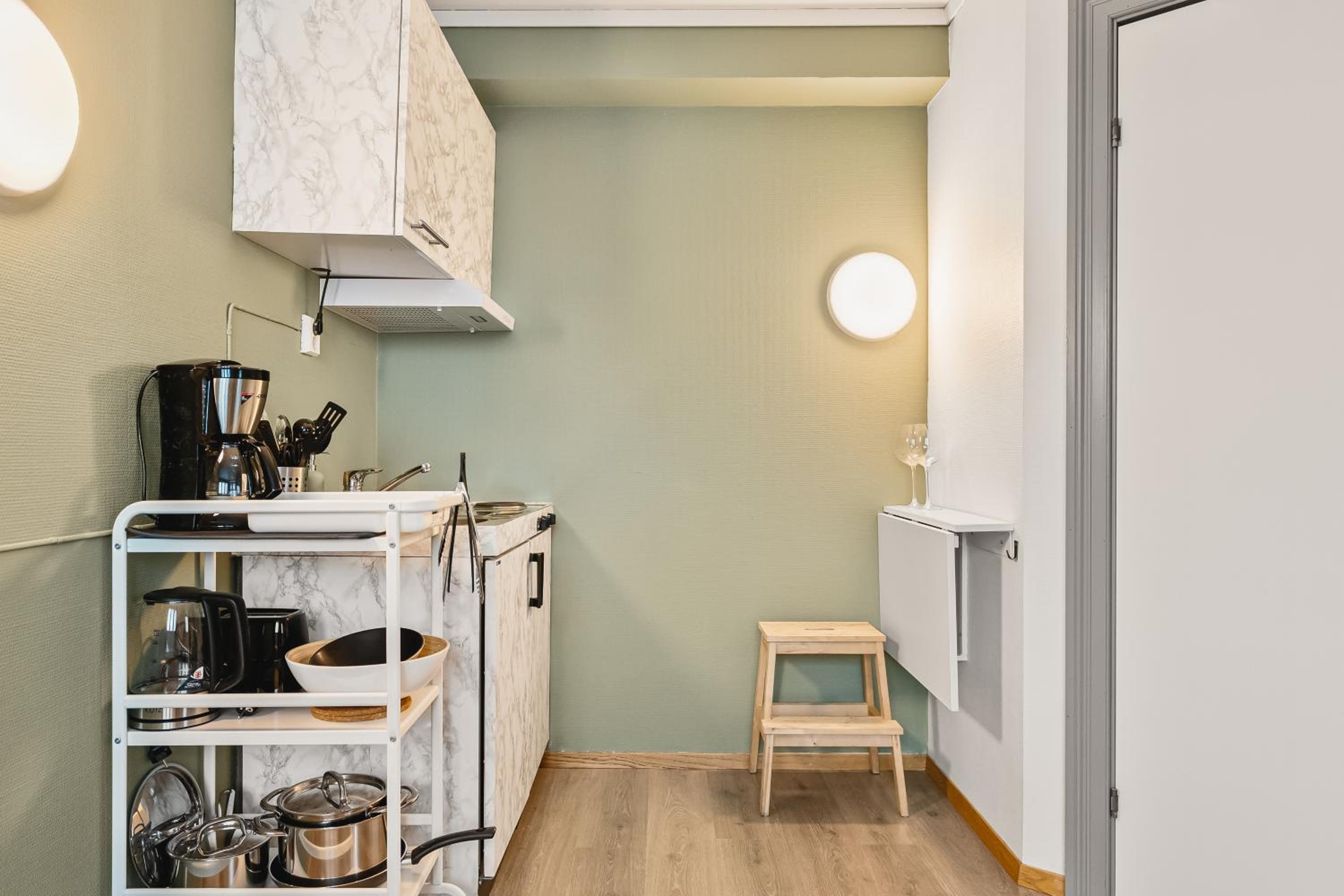 Bergen Vacations - Explore the City! I 500m to Torget I Self Check-in - Property Image 4