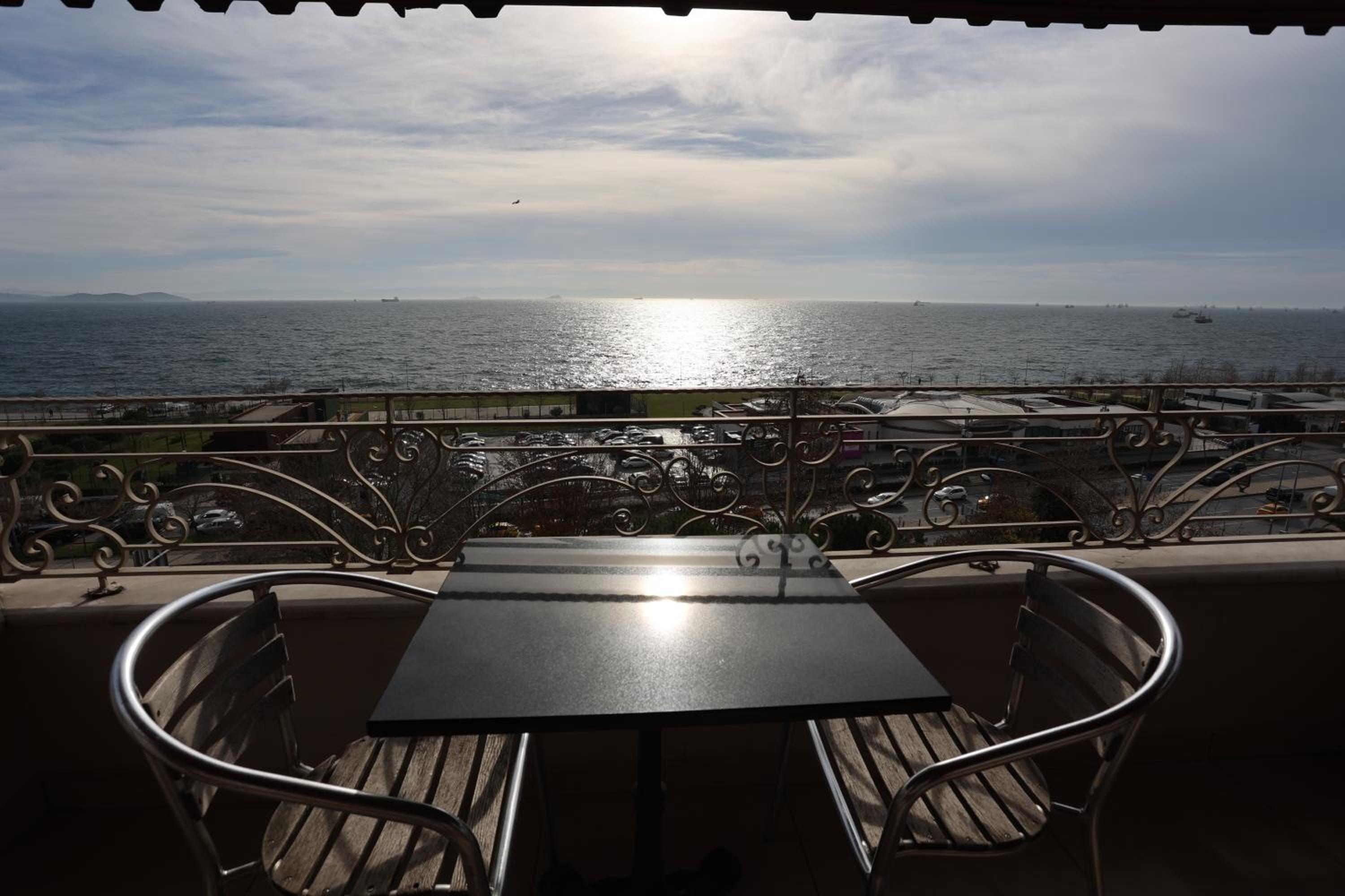 Cheers Deniz Feneri - Image 43