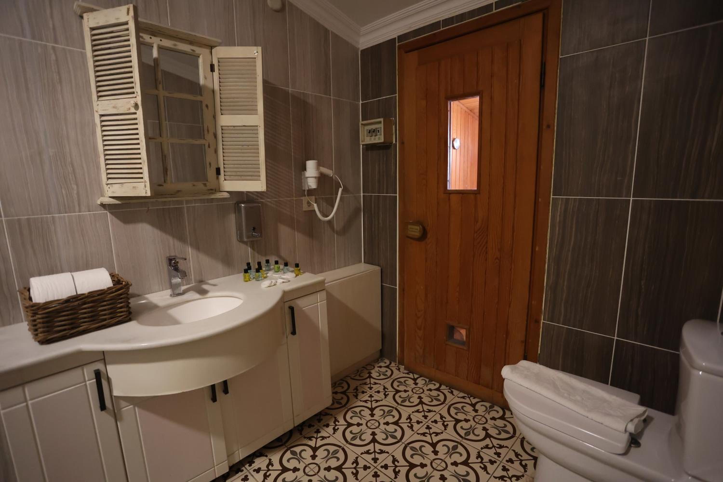 Cheers Deniz Feneri - Image 115