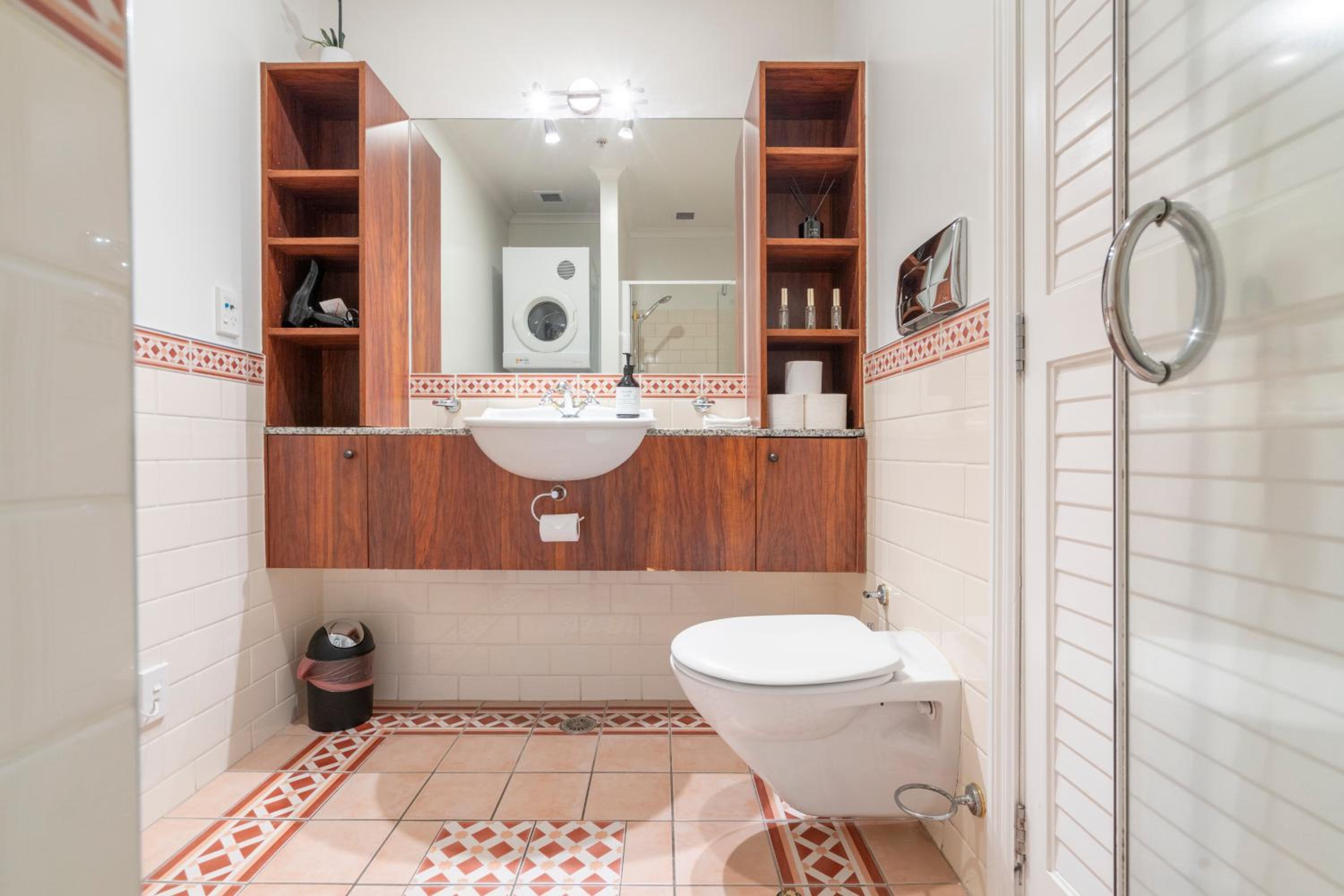 Your Luxury Waterfront Retreat Awaits