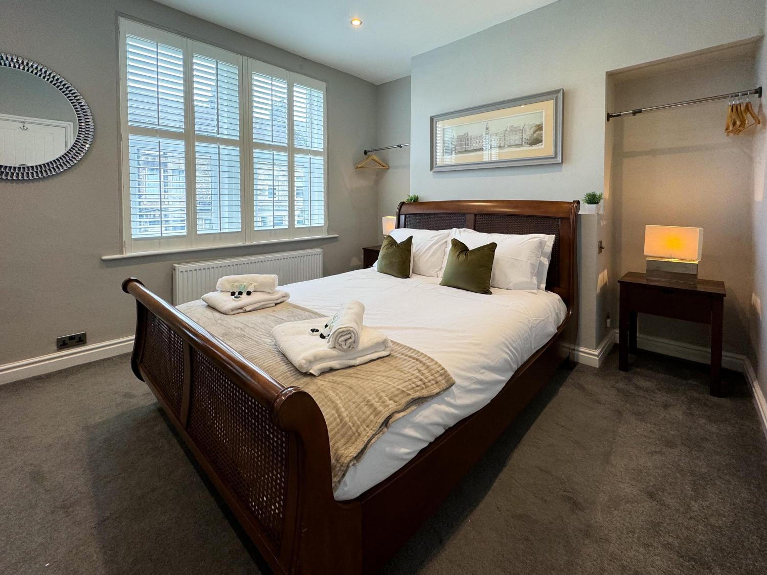 Granville LT By Furnished Accommodations Perfect For Relocating Family - Insurance Stay - Business Trip - Amazing House - Central Harrogate