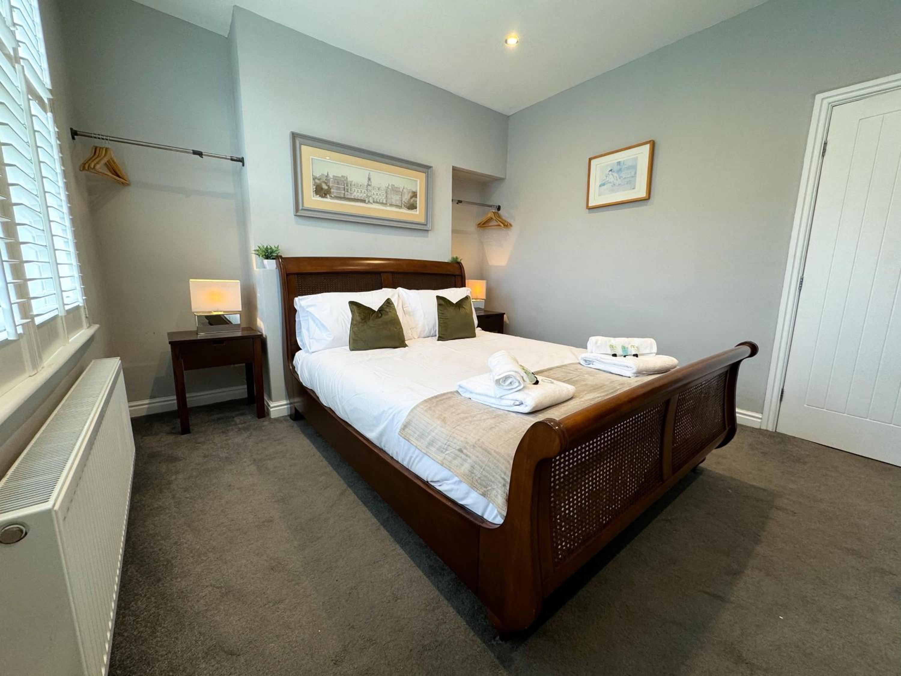 Granville LT By Furnished Accommodations Perfect For Relocating Family - Insurance Stay - Business Trip - Amazing House - Central Harrogate