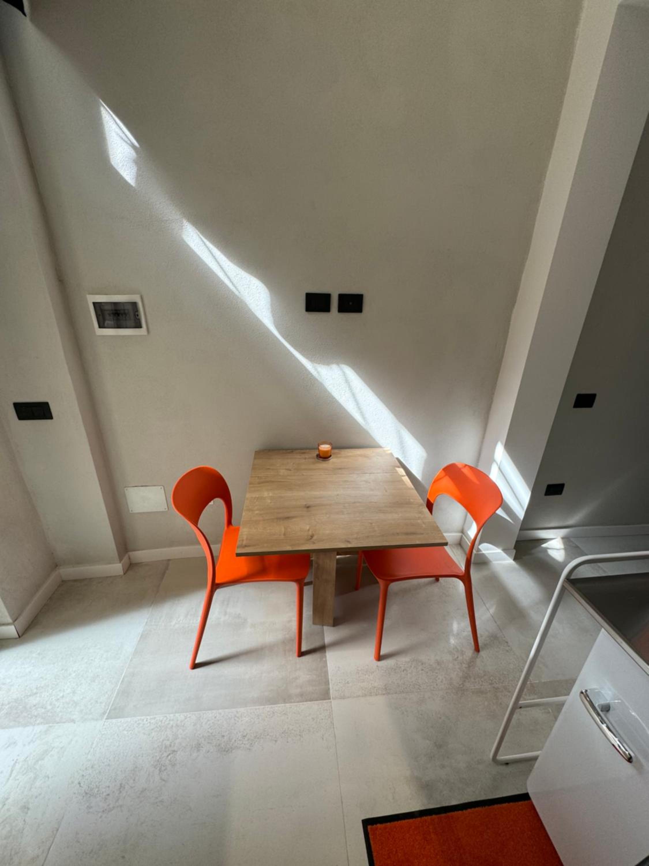 Orange heart room