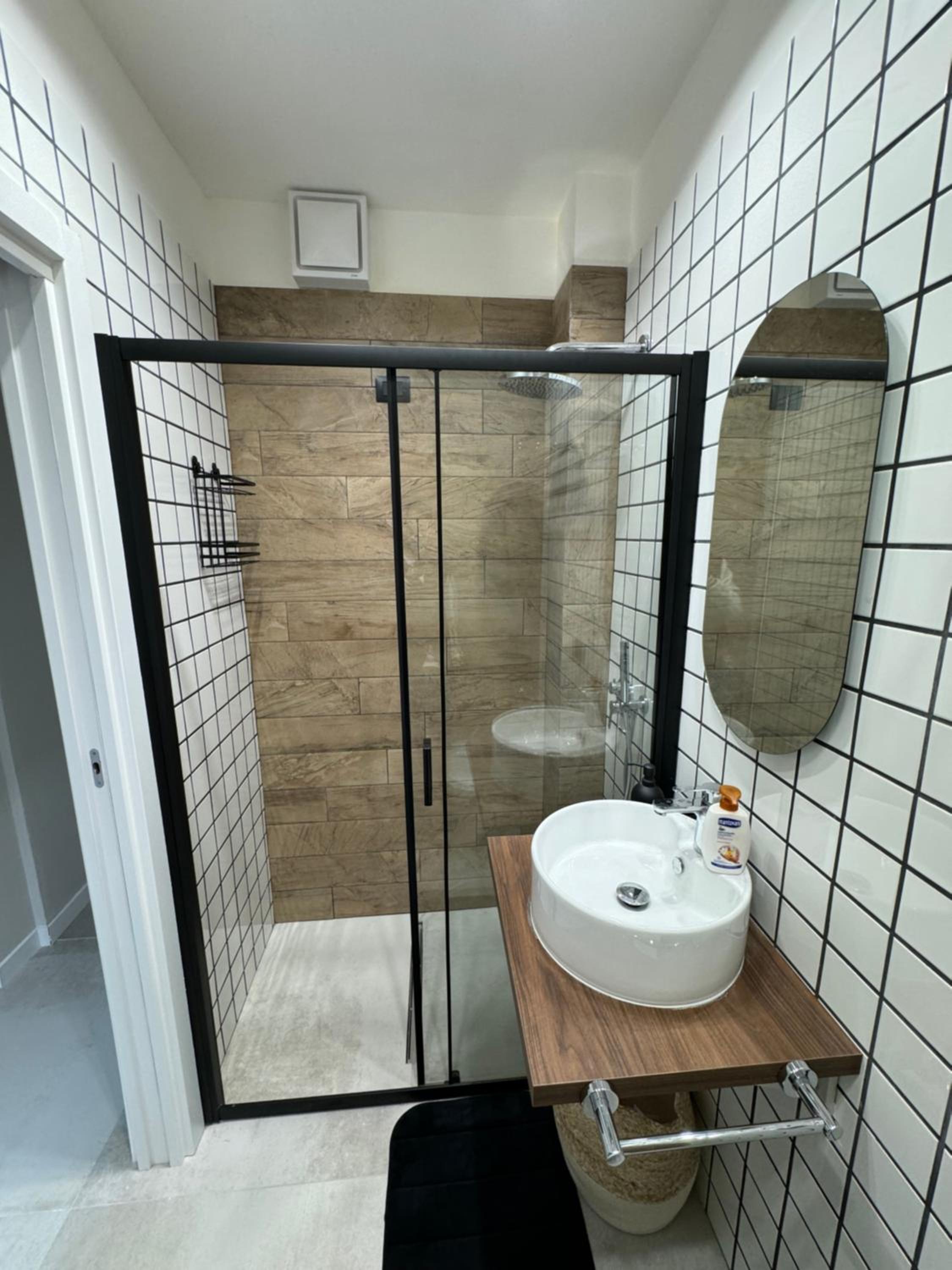 Orange heart room