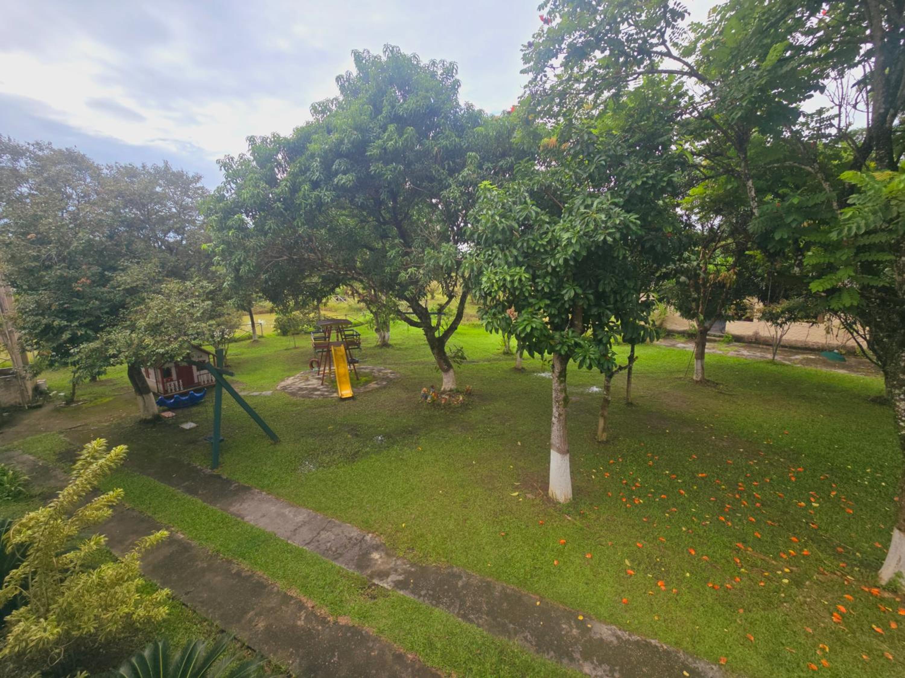 Sítio Em Guapimirim