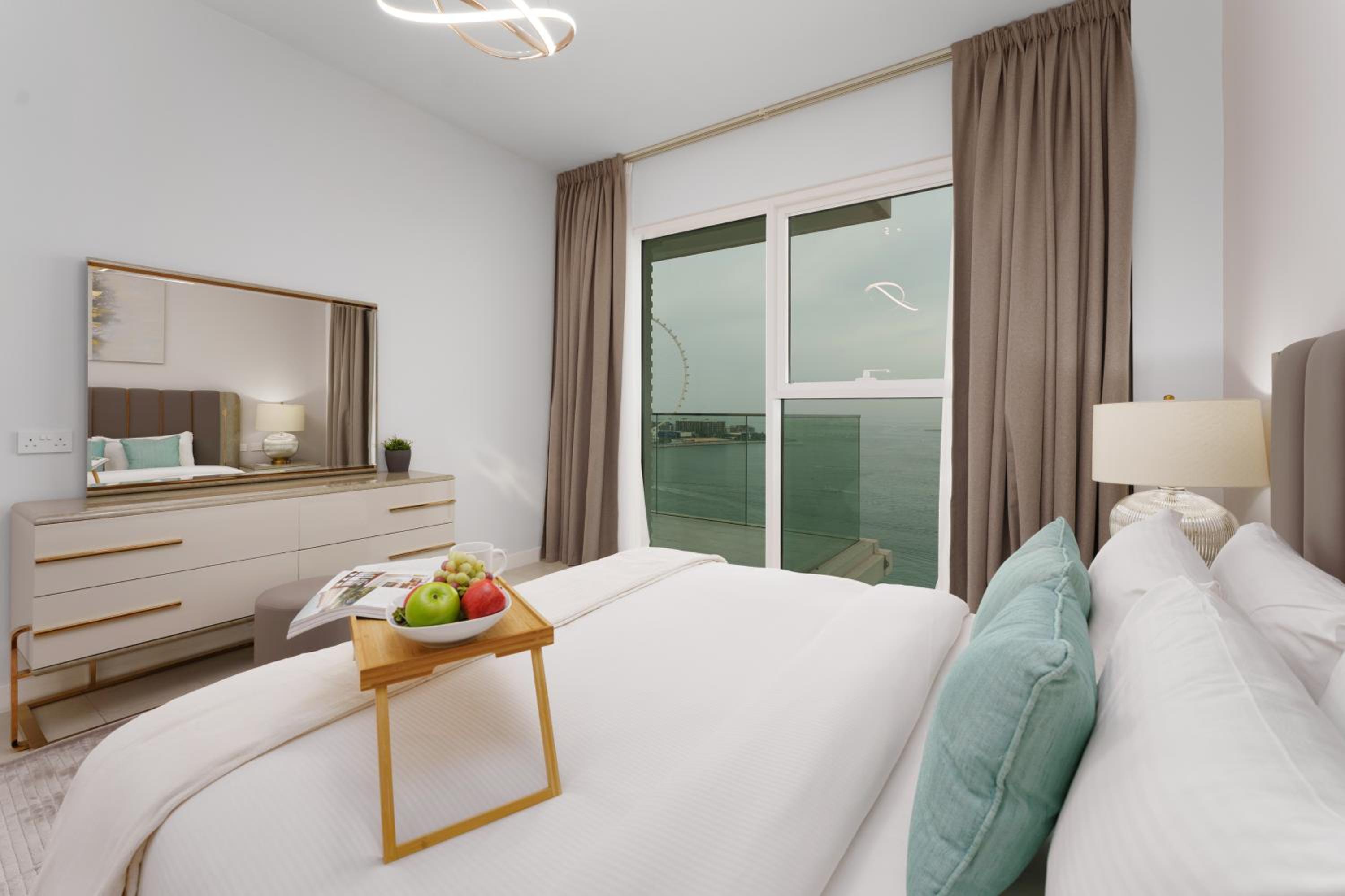 Maison Privee - Seaside JBR Living w/ Open Sea & Bluewaters Views
