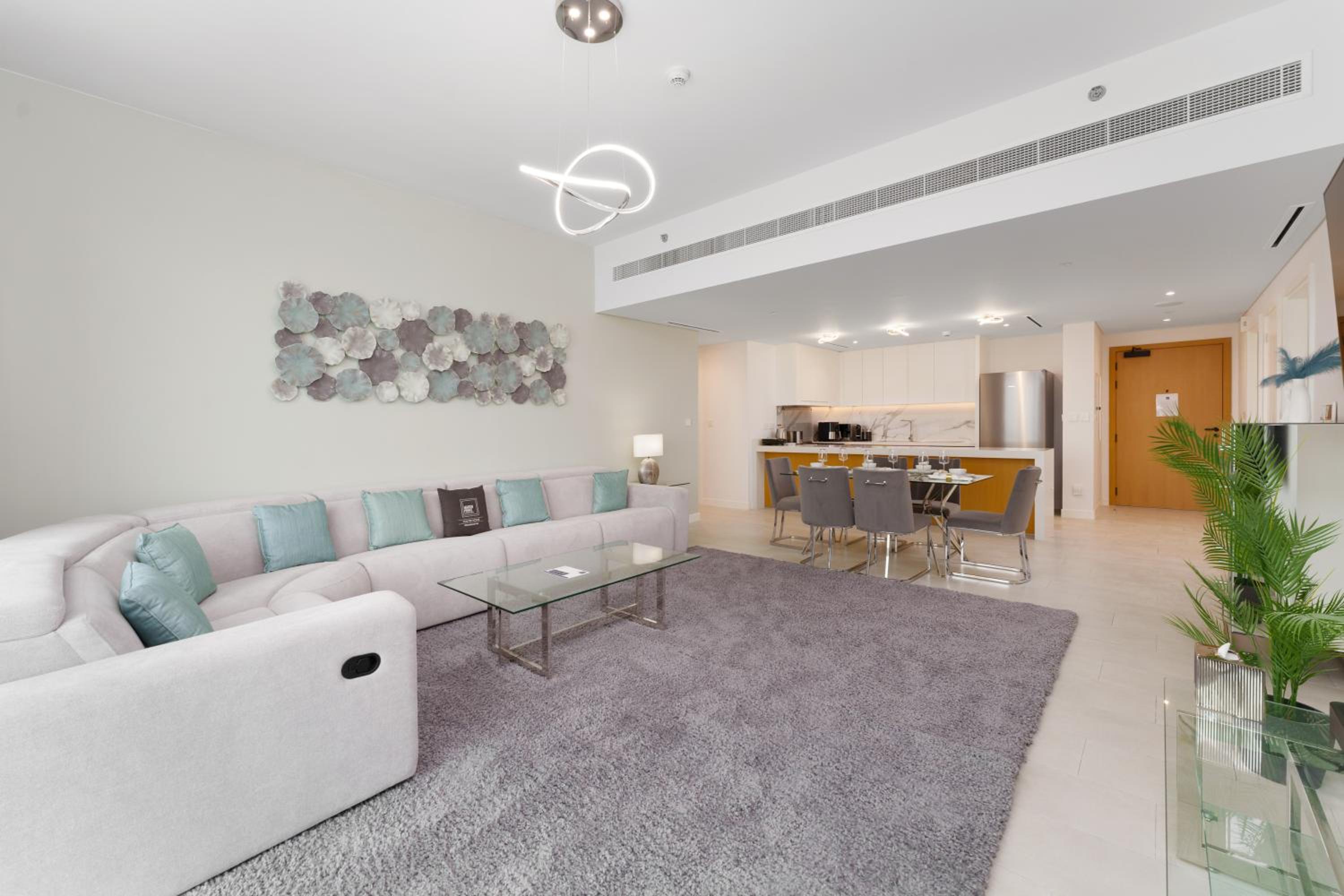 Maison Privee - Seaside JBR Living w/ Open Sea & Bluewaters Views
