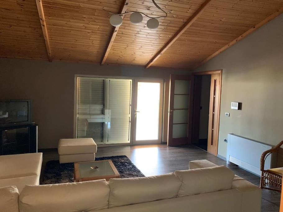 Ani Apartment