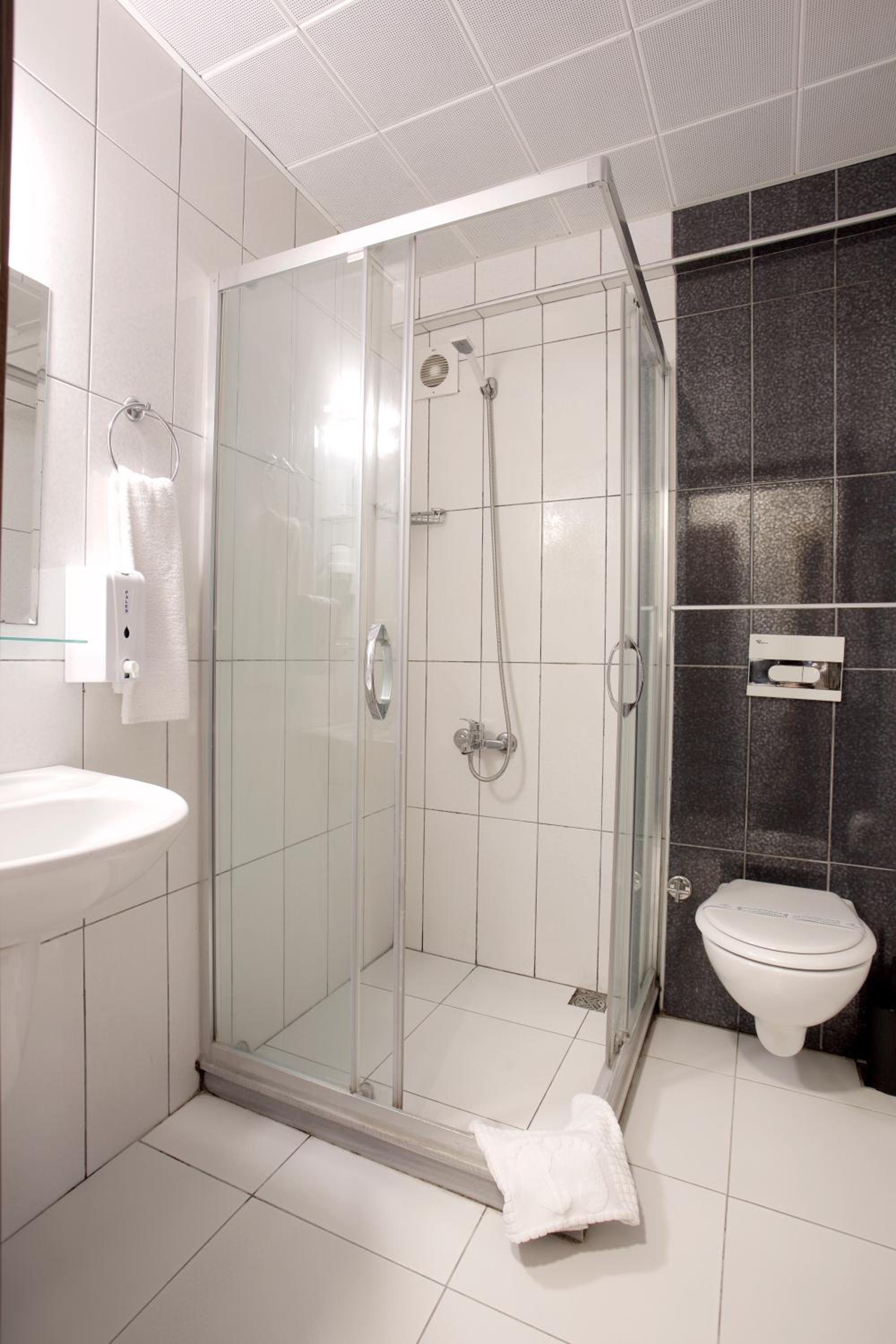 Grand Ant Otel - Image 13