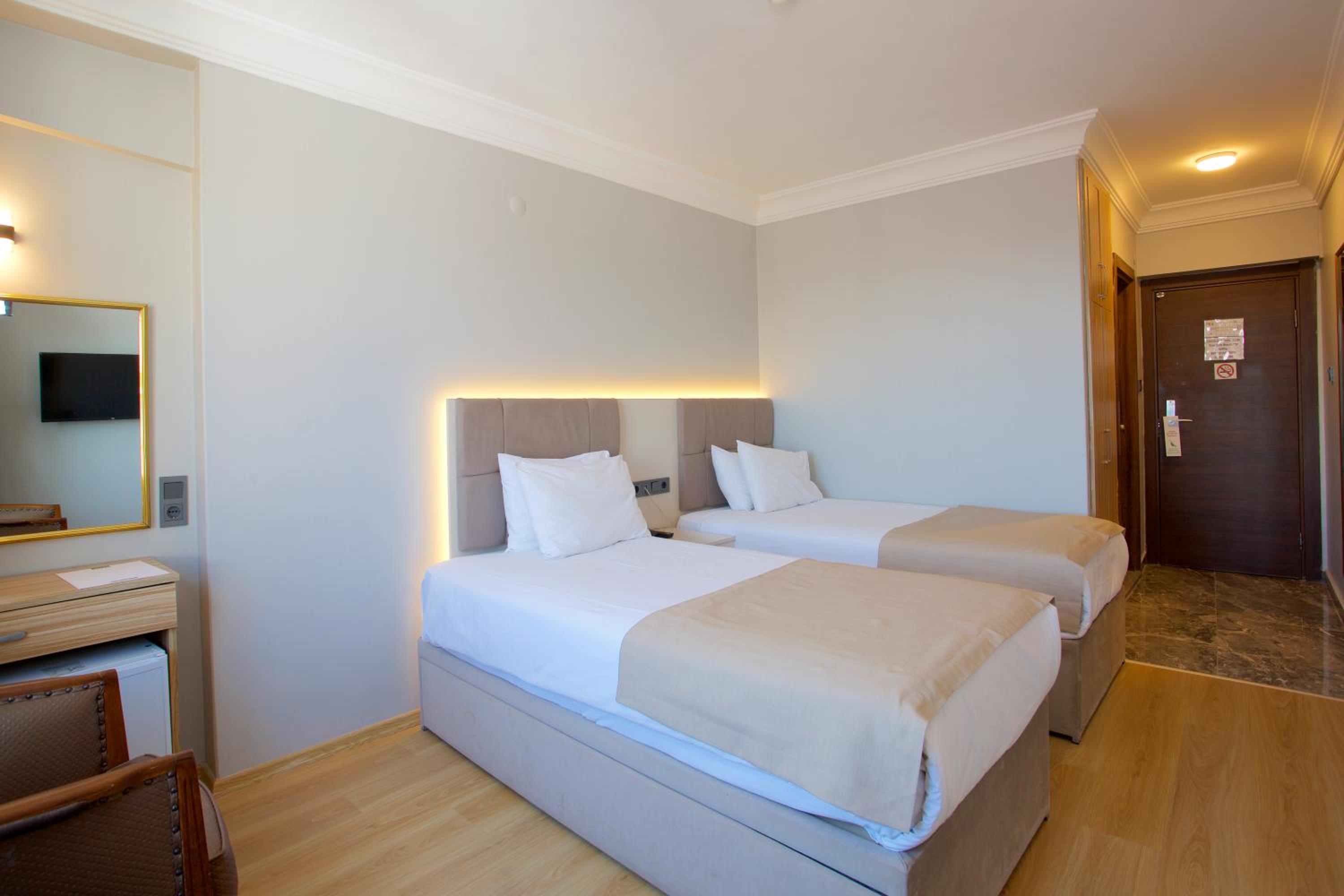 Grand Ant Otel - Image 14