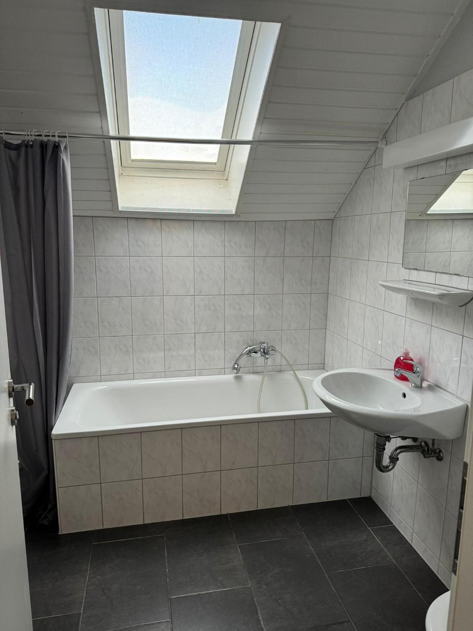 Domum 5 Moderne Ferien- Monteurapartments inkl Wlan und Waschmaschine in Mülheim an der Ruhr