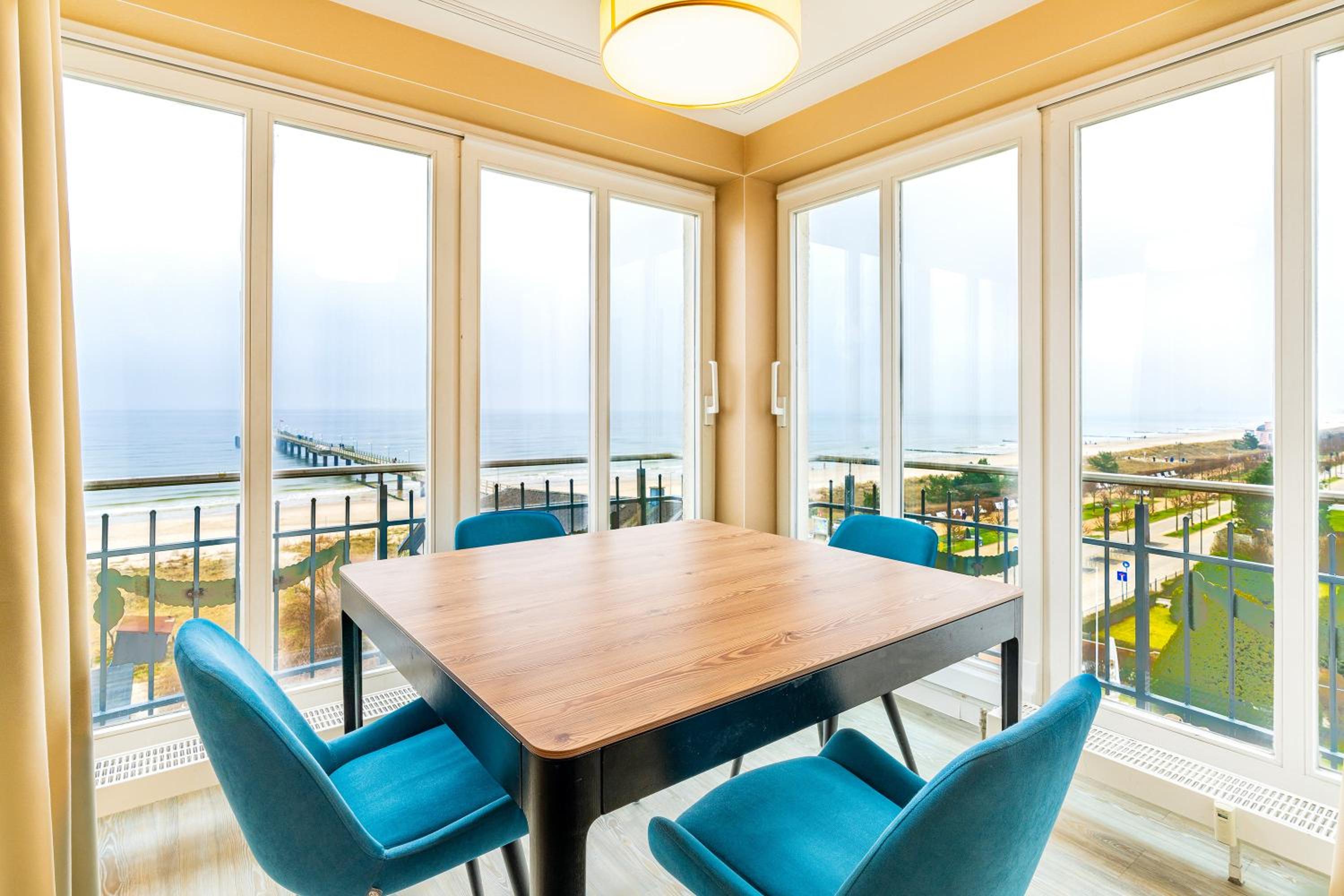 SEETELHOTEL Ostseeresidenz Bansin mit Pool und unmittelbarer Strandnähe