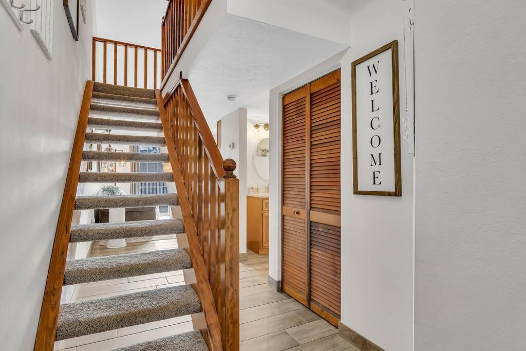 Fall Creek Condo near The Strip! view 5