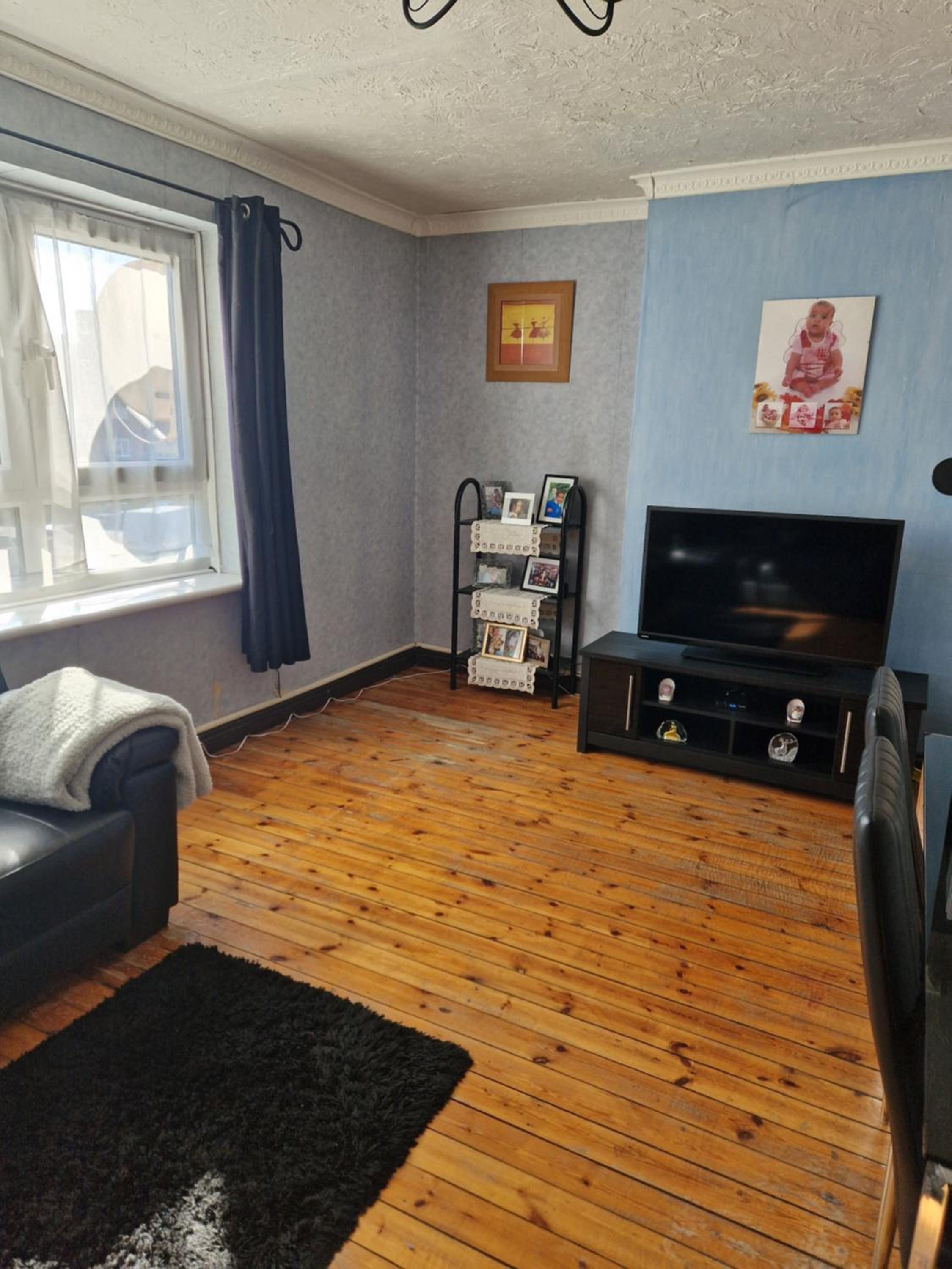 2 Bed-Sleeps5-Free Parking-10 min Walk underground