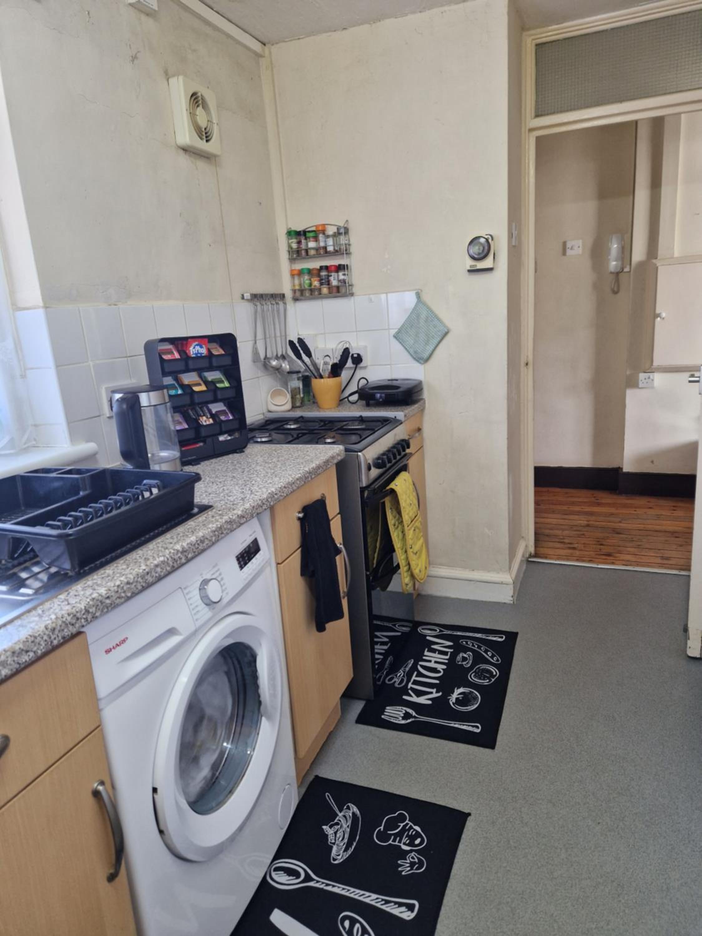 2 Bed-Sleeps5-Free Parking-10 min Walk underground