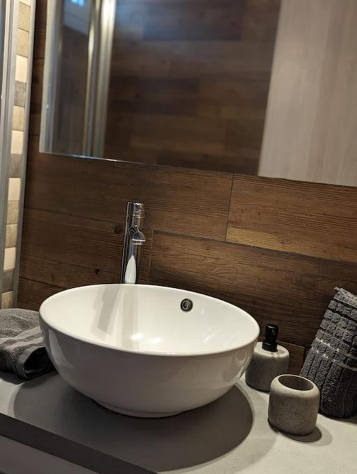 Moderne luxuriöse Wohnung