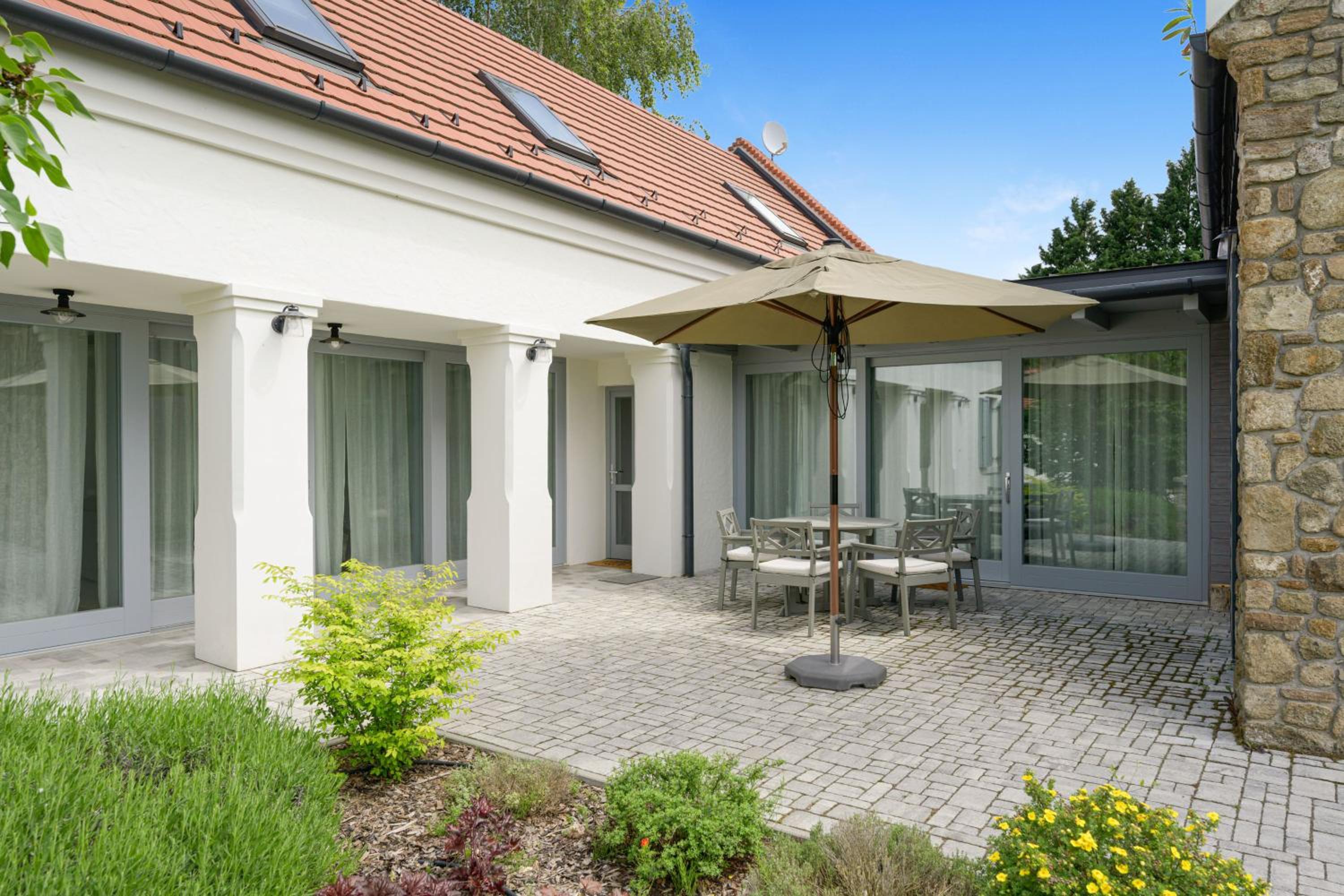 Villa Nana With Pool & Whirlpool - Happy Rentals view 3
