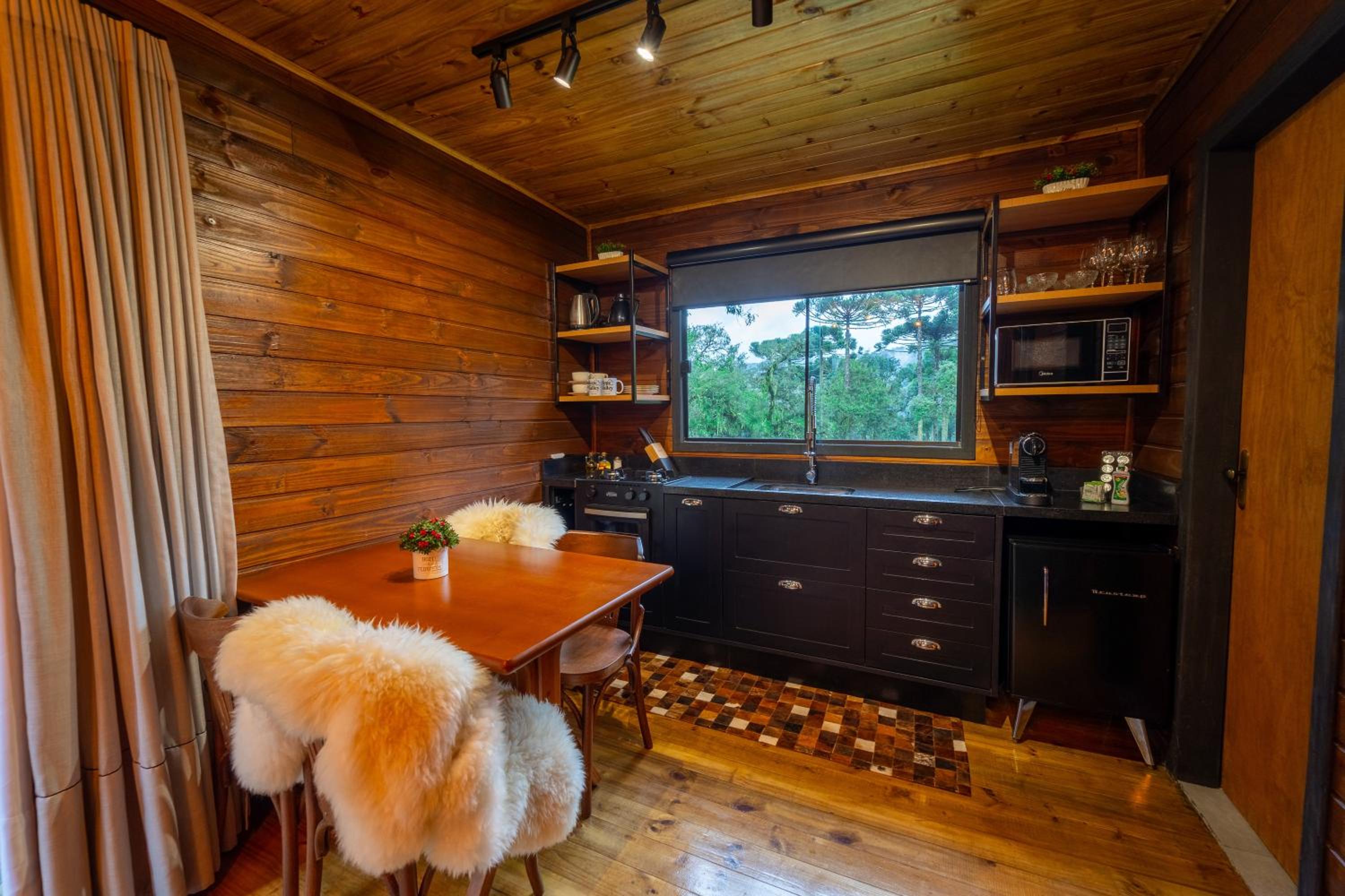 Hope Valley Cabanas
