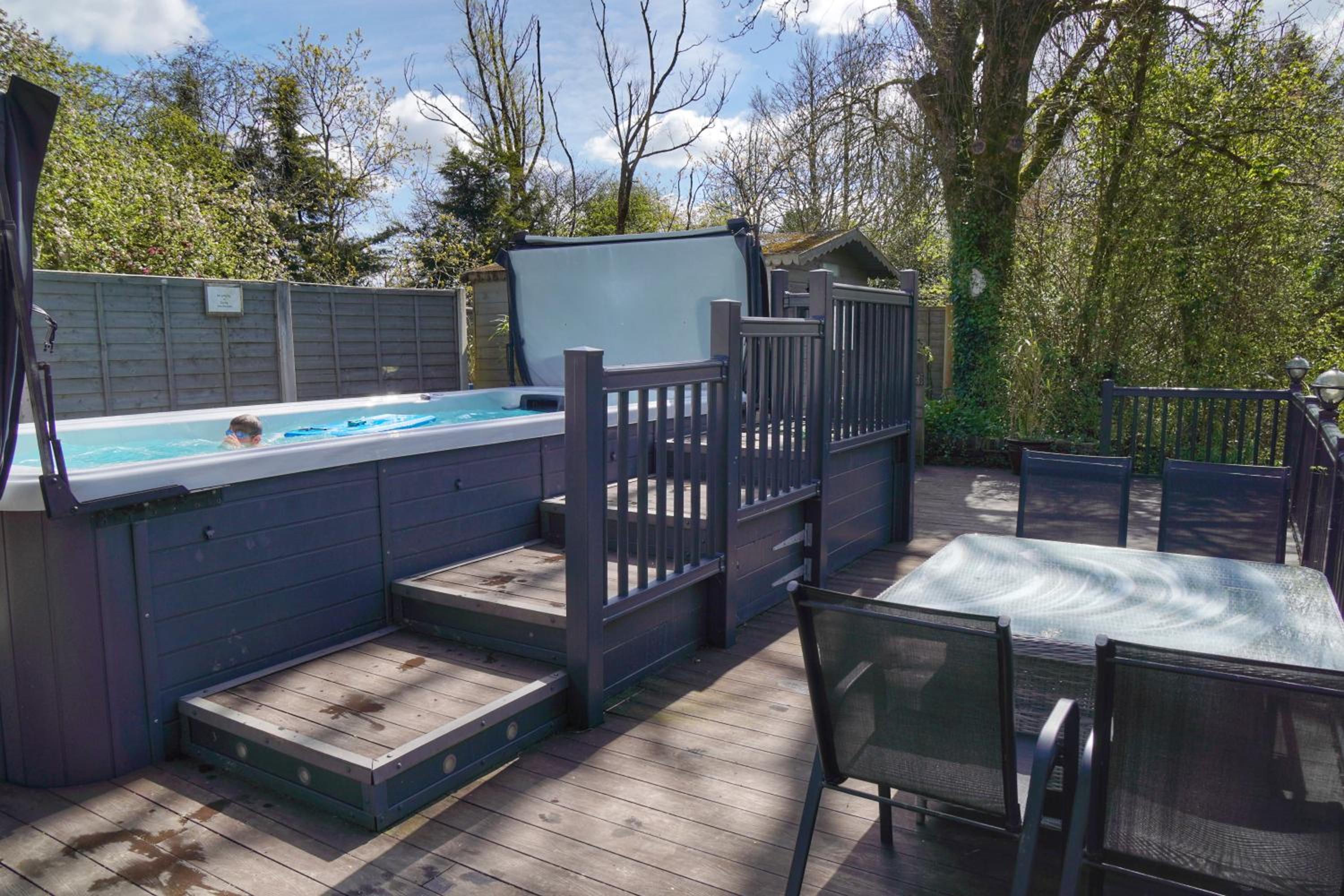 Ash Cottage Sleeps 2 with Pool & Wi-Fi view 2