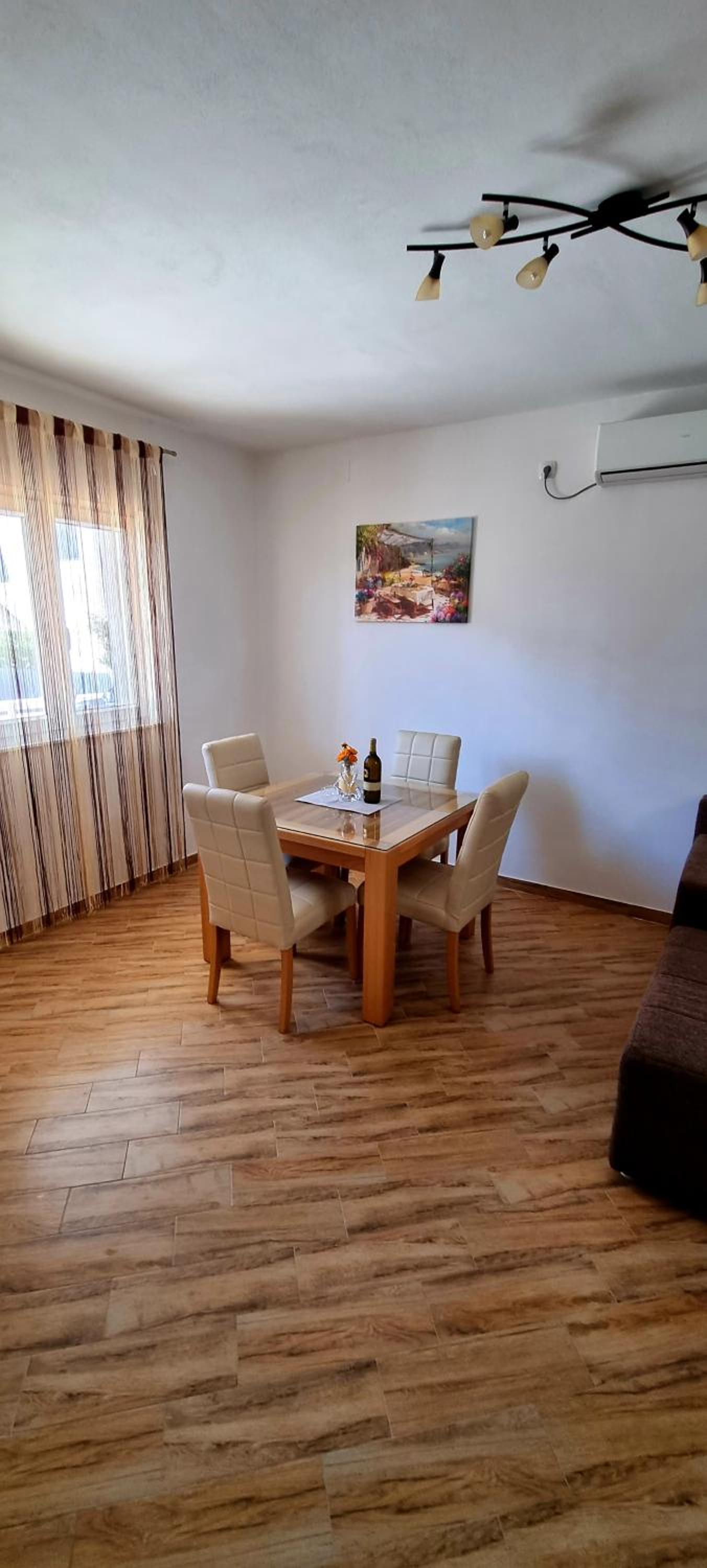 Apartment Alexandra