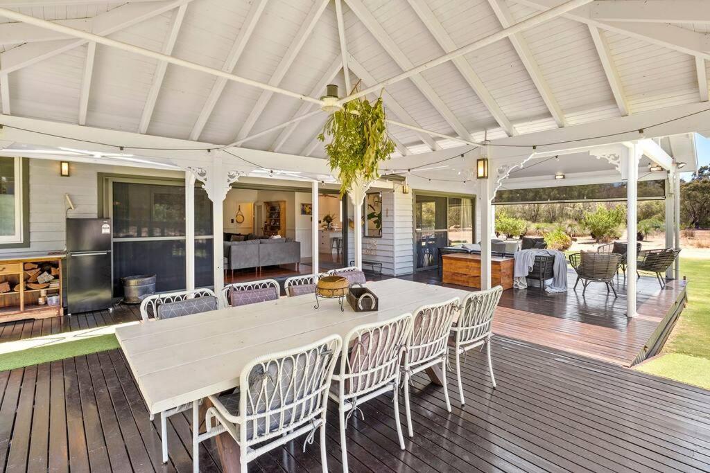 Yallingup Country Homestead