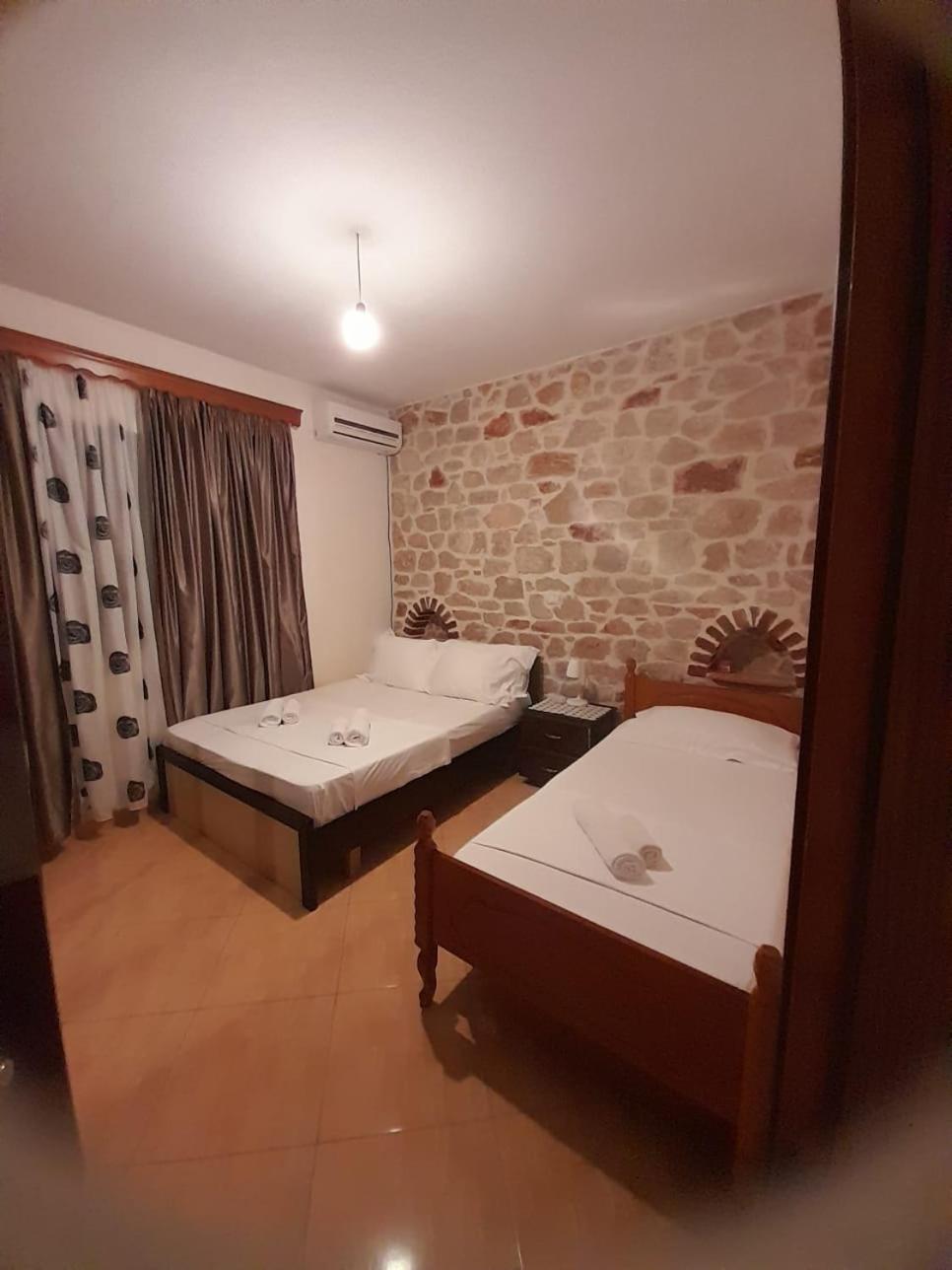 Vila Redstone Apartment ksamil