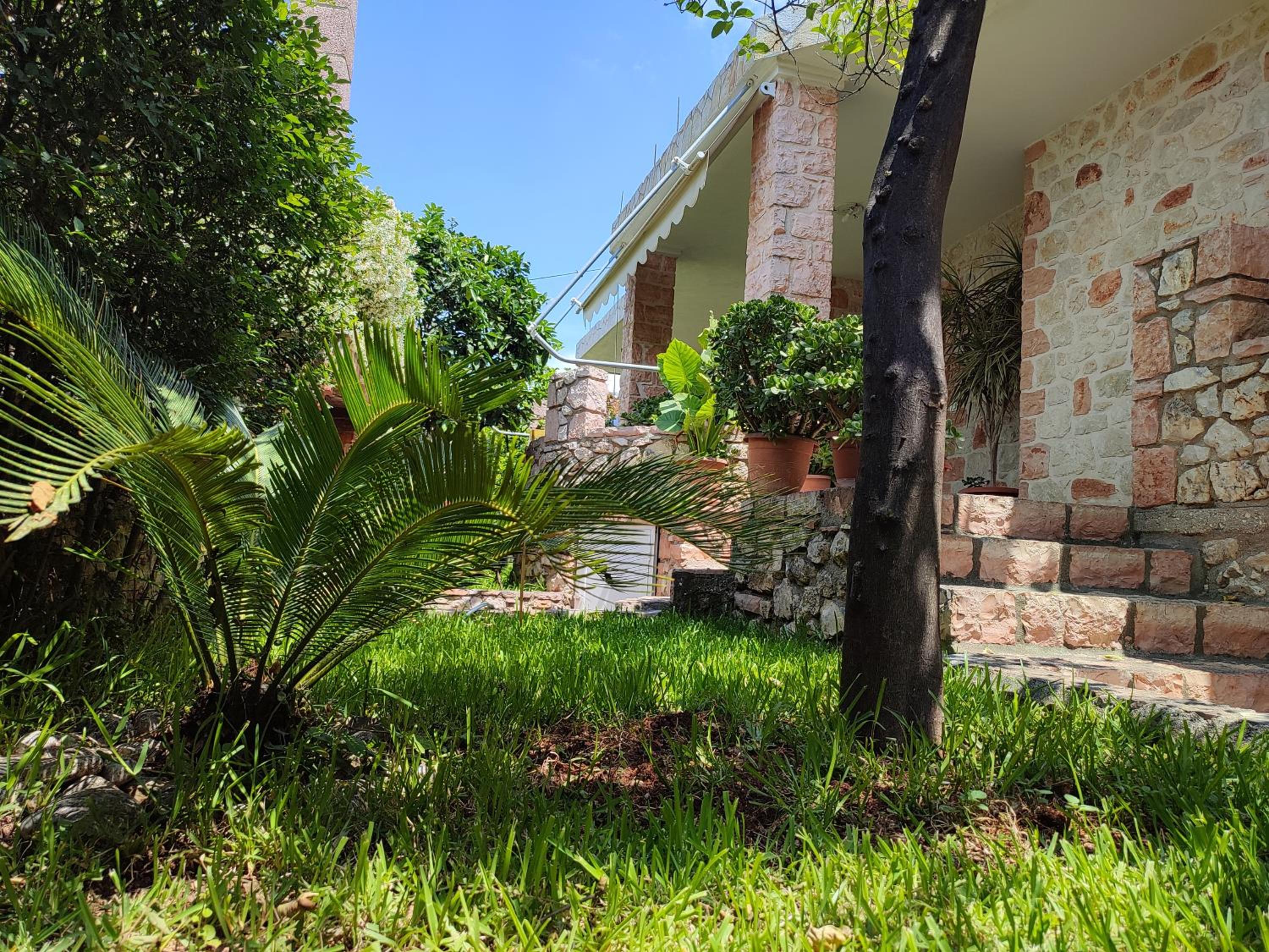 Vila Redstone Apartment ksamil
