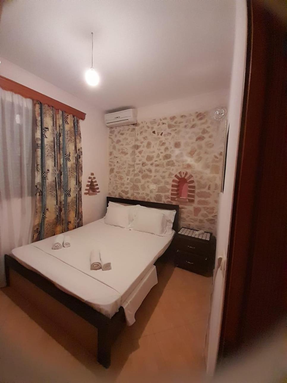 Vila Redstone Apartment ksamil