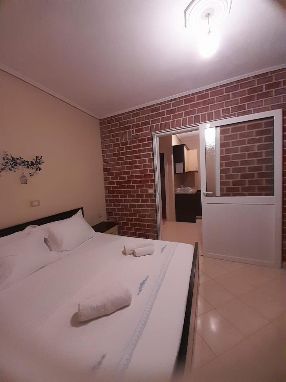 Vila Redstone Apartment ksamil