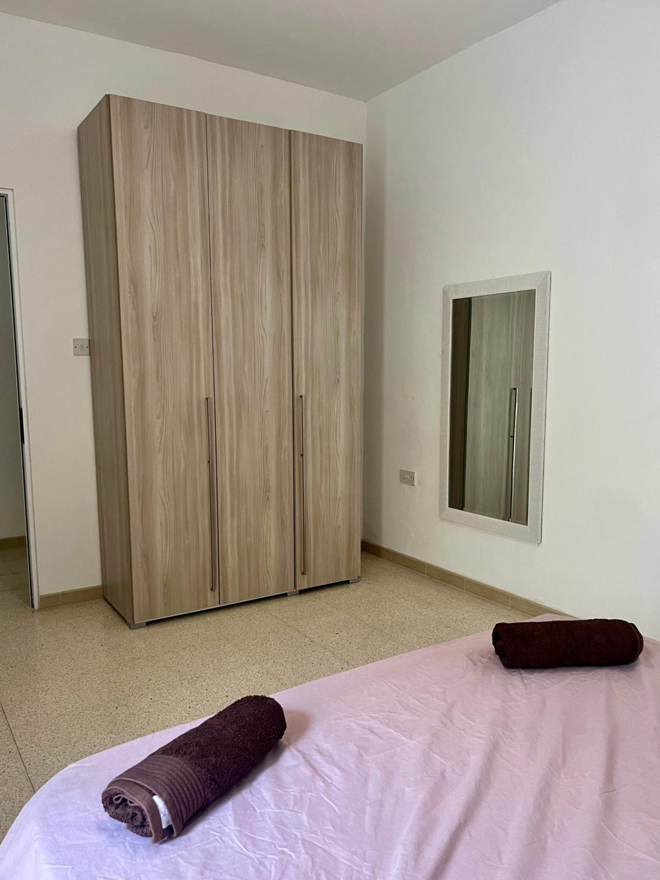 Lovely room, in shared house perfect location