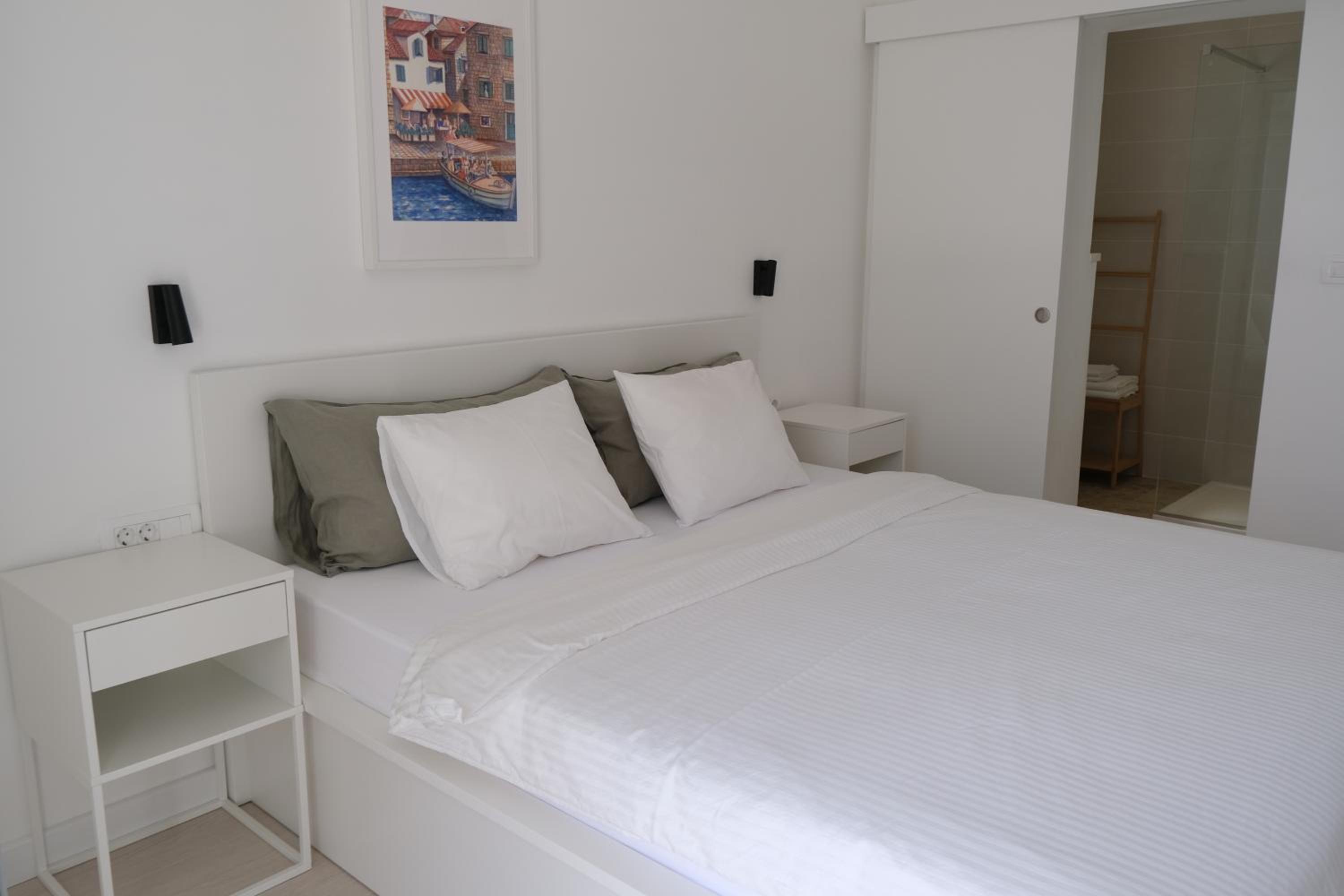 FeelAtHome Hvar Apartments view 4