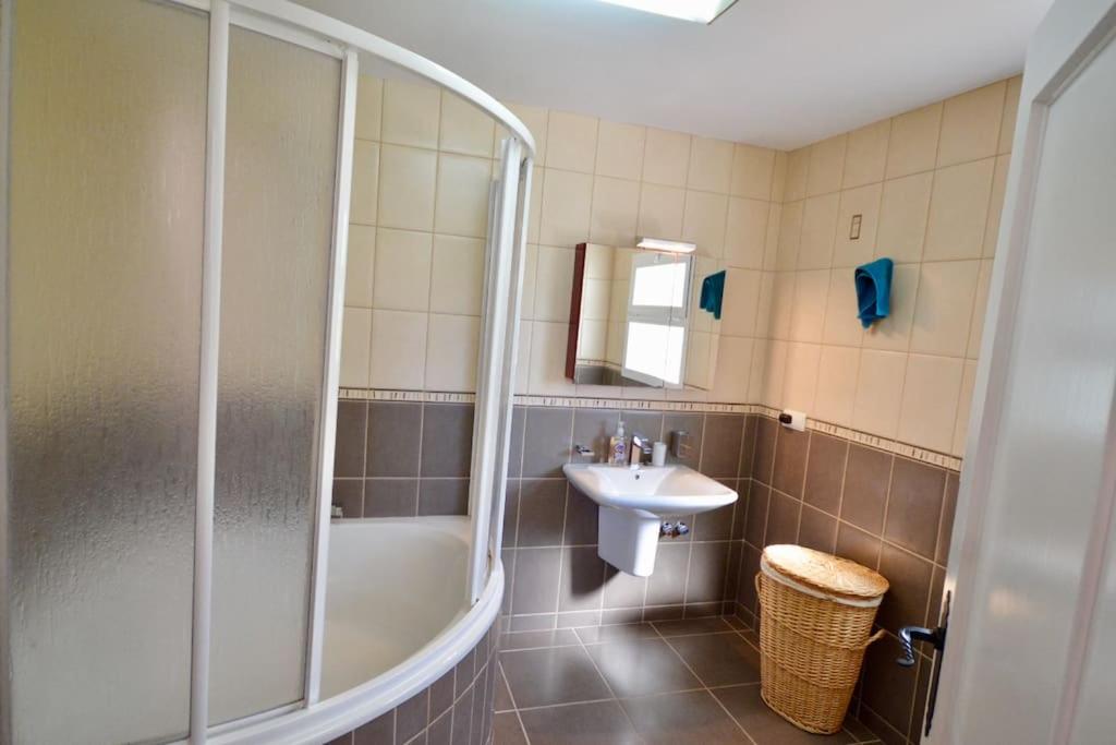 High Quality, Spacious, 4 Bedroom private Villa