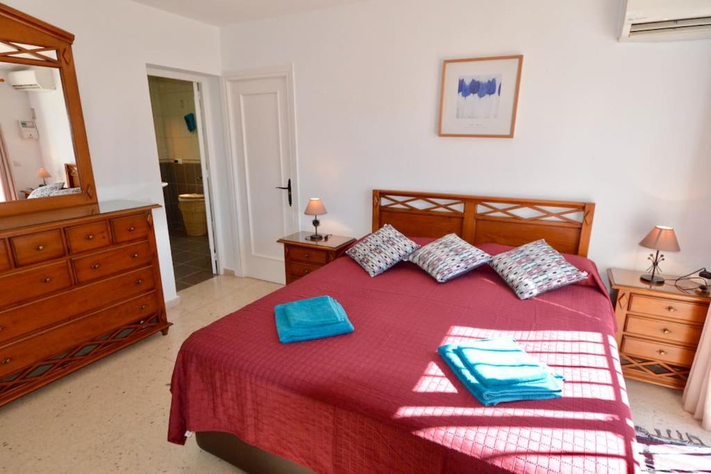 High Quality, Spacious, 4 Bedroom private Villa