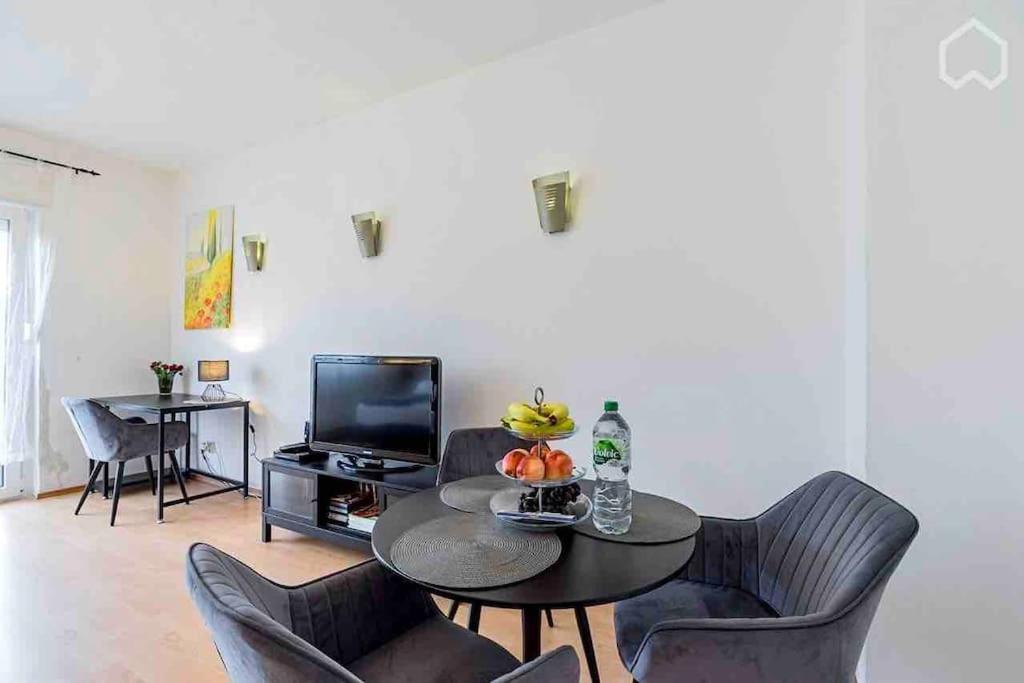 modern & bright Apartment +parking @Kurfürstendamm