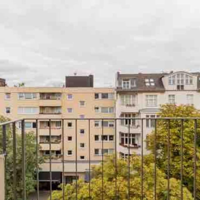 modern & bright Apartment +parking @Kurfürstendamm