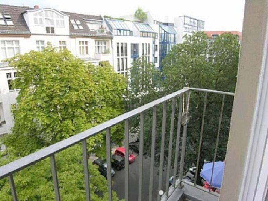 modern & bright Apartment +parking @Kurfürstendamm