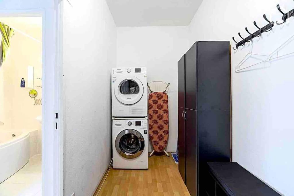 modern & bright Apartment +parking @Kurfürstendamm