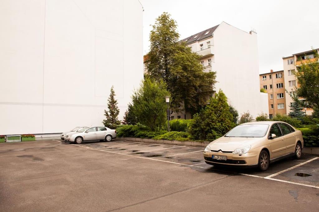 modern & bright Apartment +parking @Kurfürstendamm