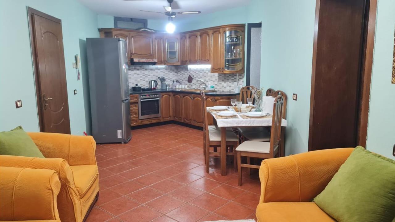 Calmly, spacious apartment next to USA embassy