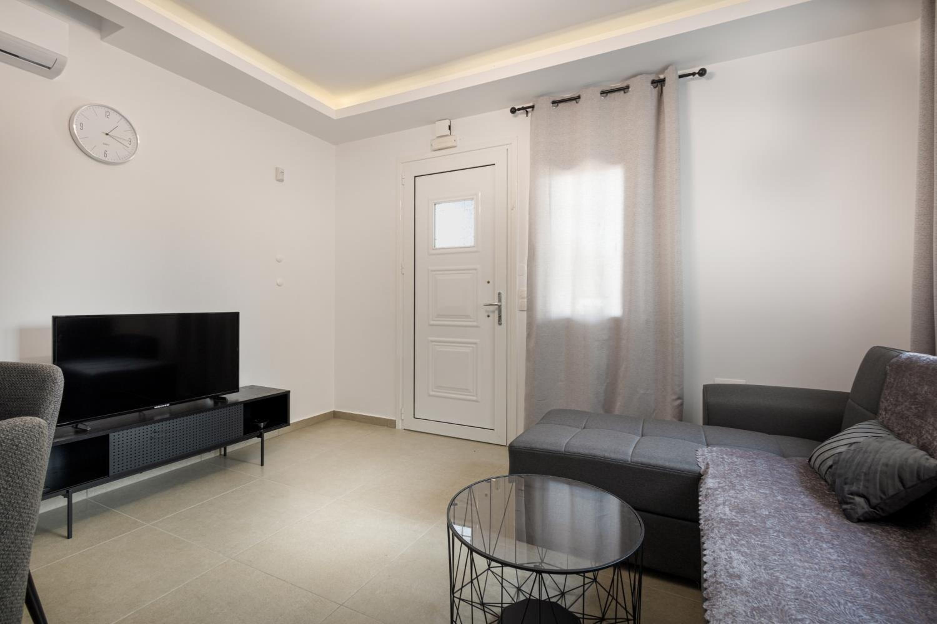 Pasifai Souda Apartments