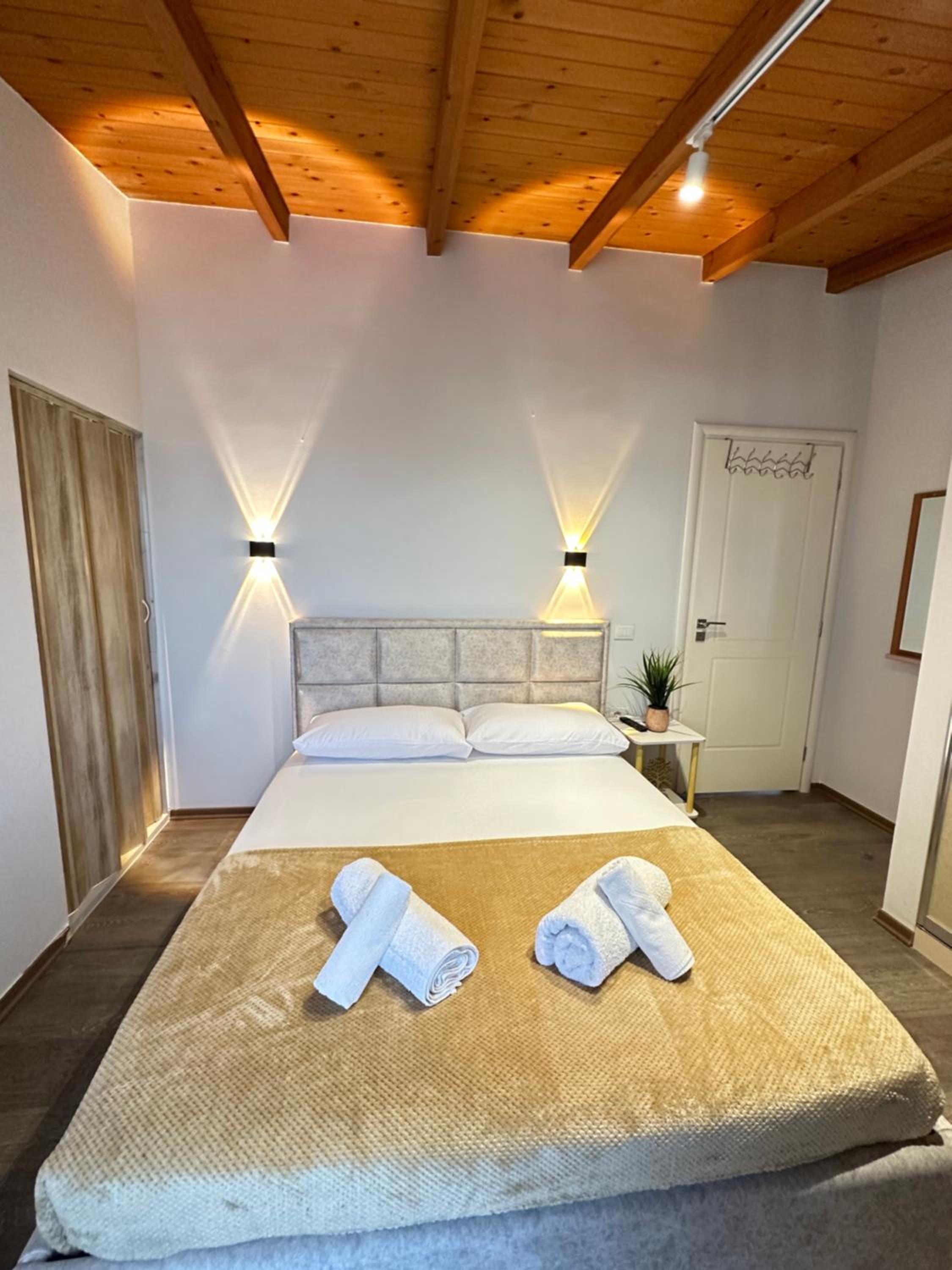 Anel Suites