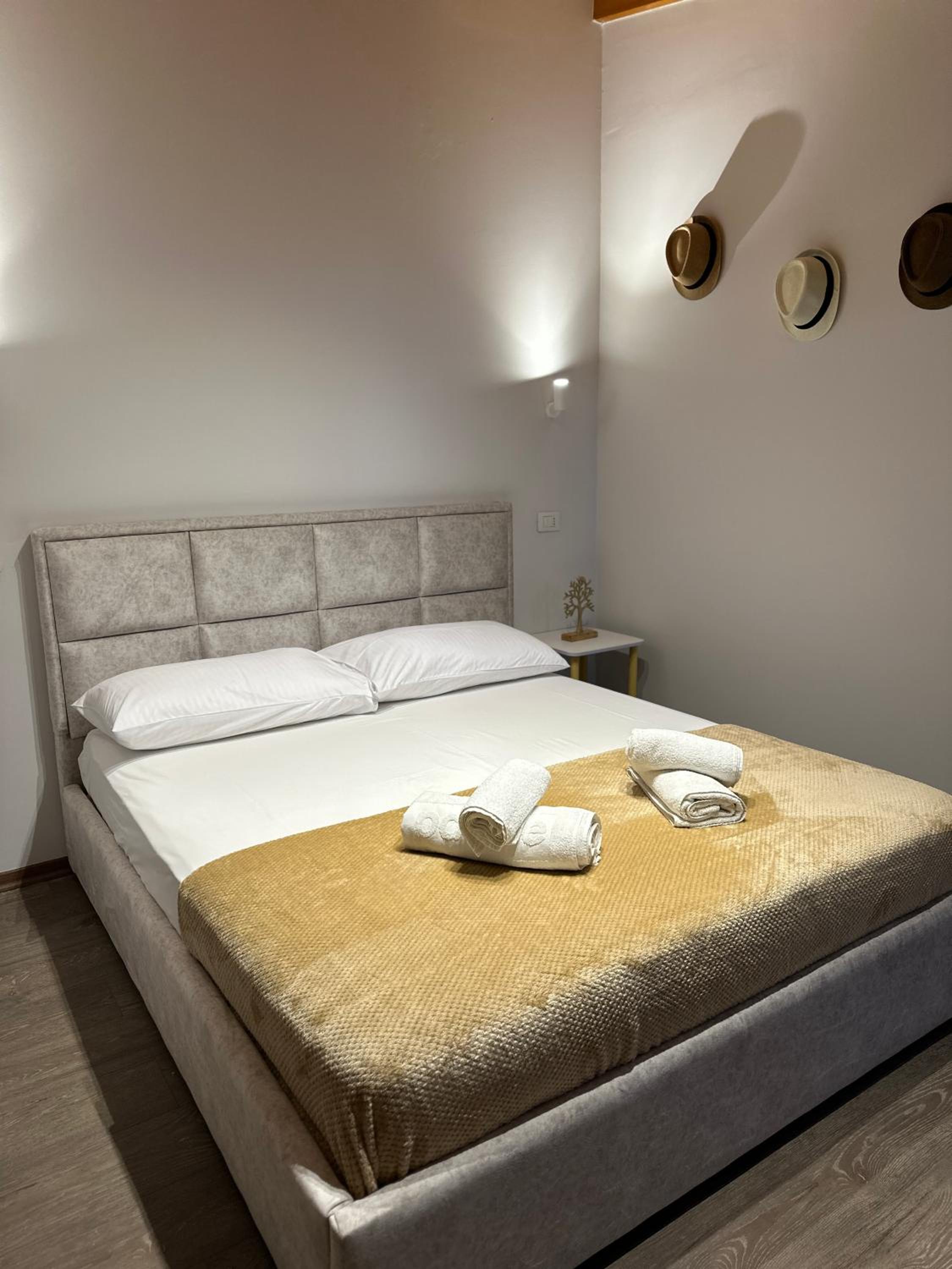 Anel Suites