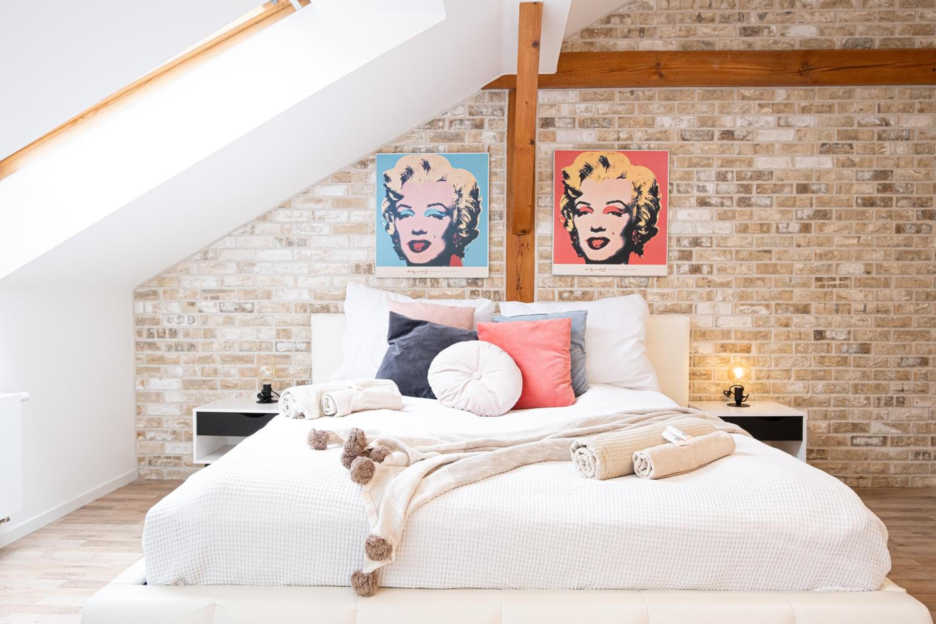 Rentero Marilyn Monroe Apartment with AC in Prague center