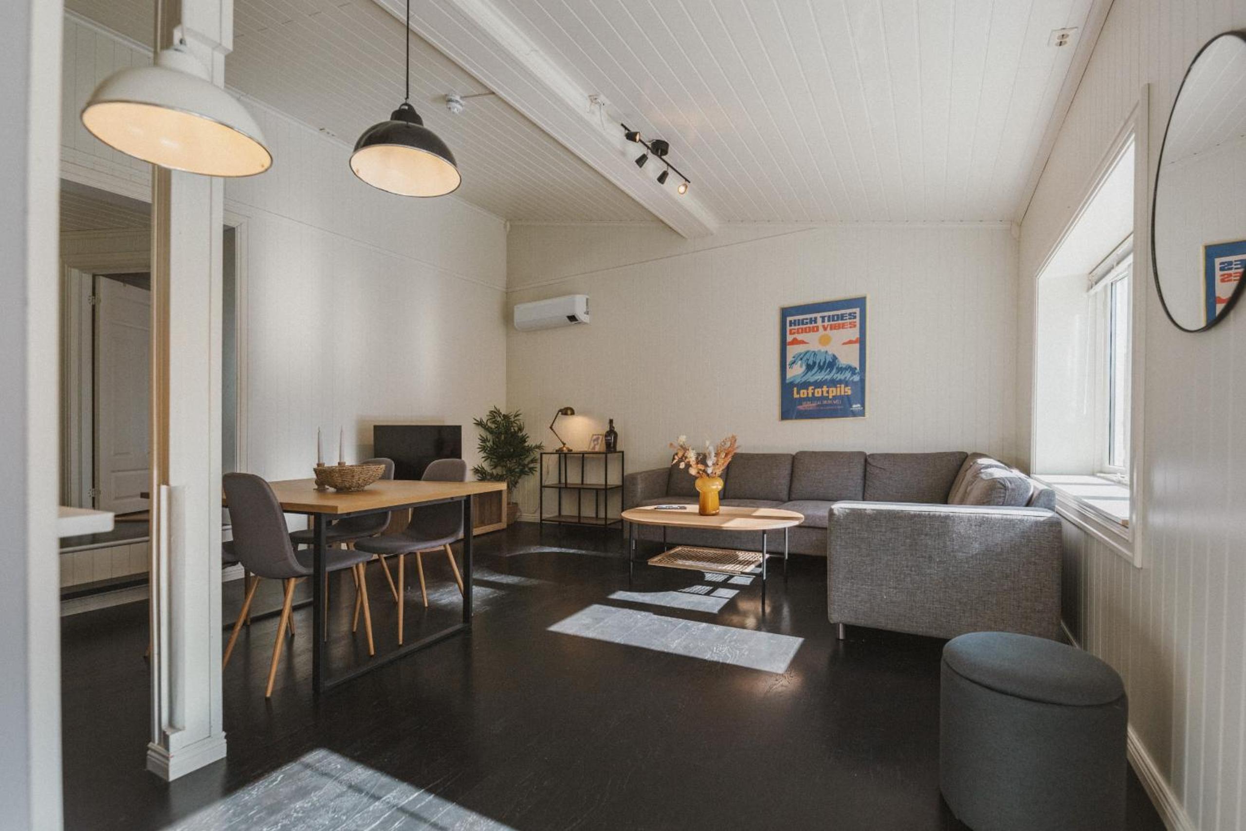 Sjøgata, central apartment in Kabelvåg view 3